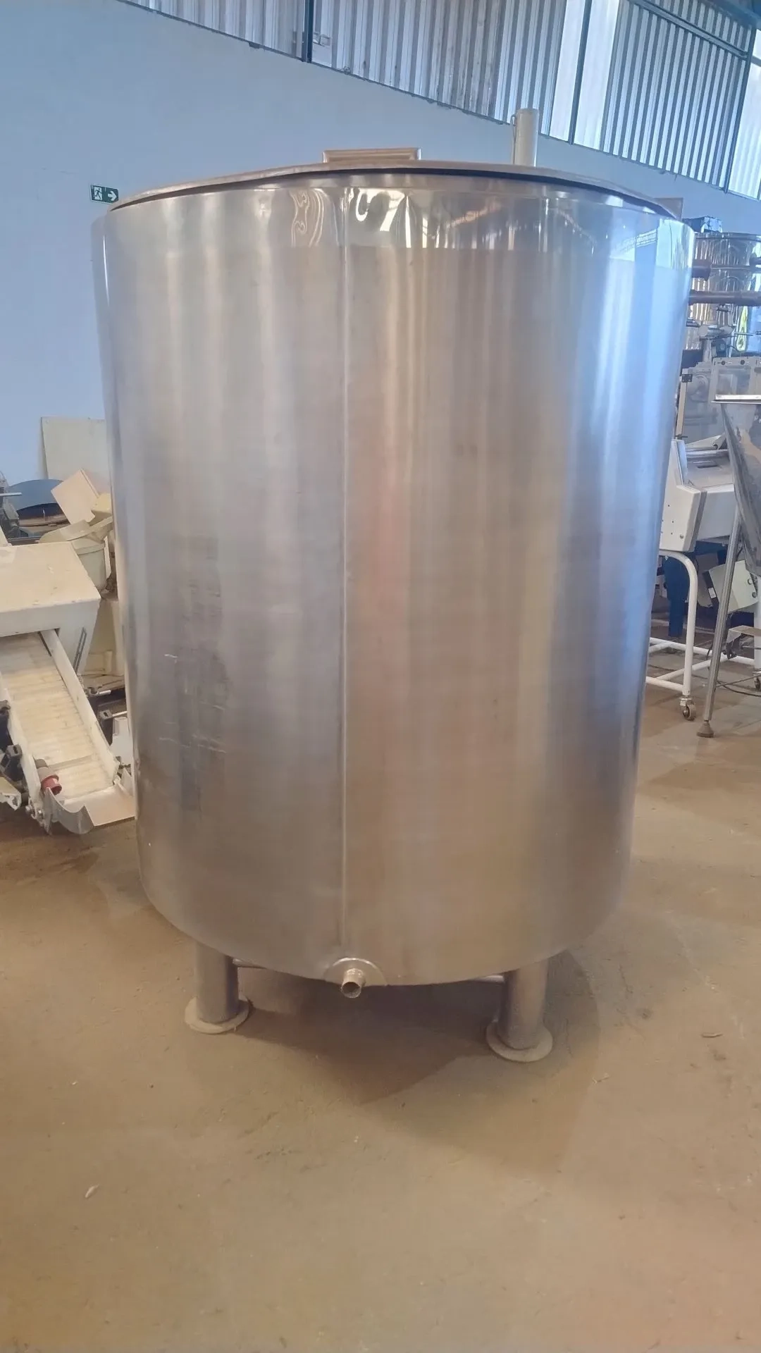 tanque-pulmao-isolado-1500-litros