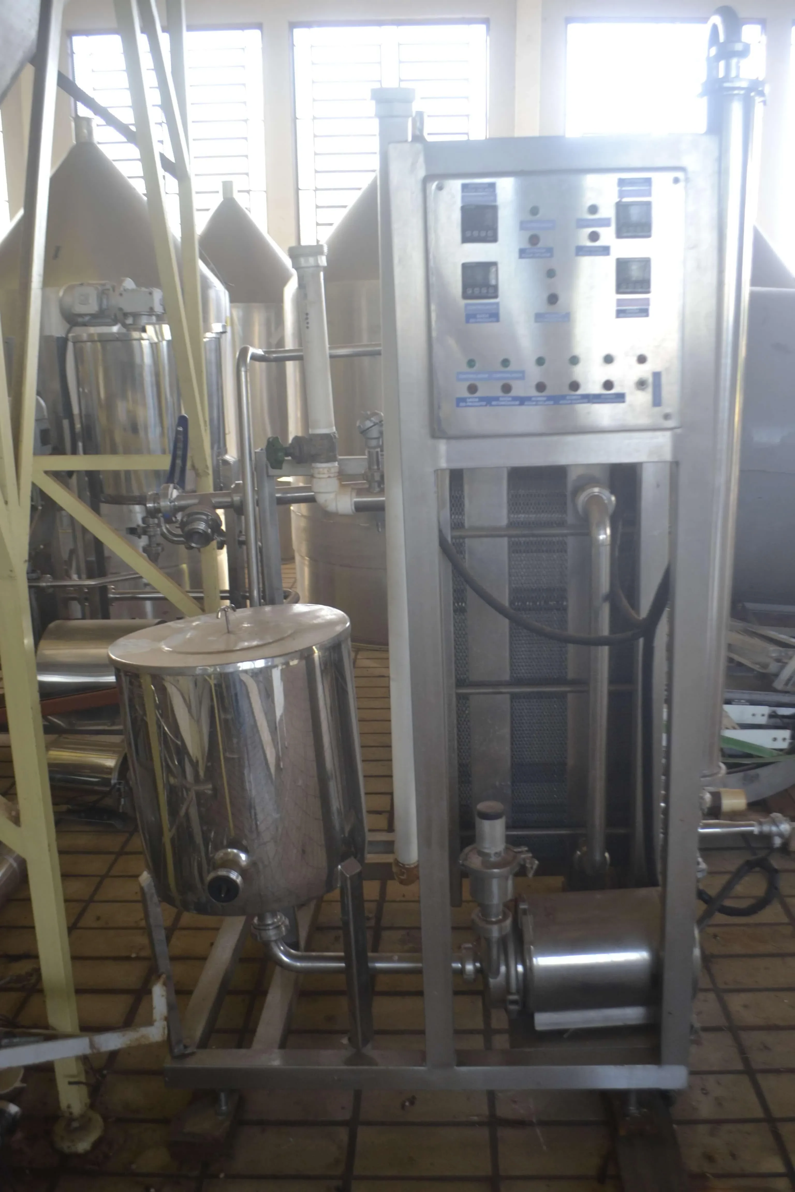 conjunto-de-pasteurizacao-equilat-capacidade-2-mil-litroshora