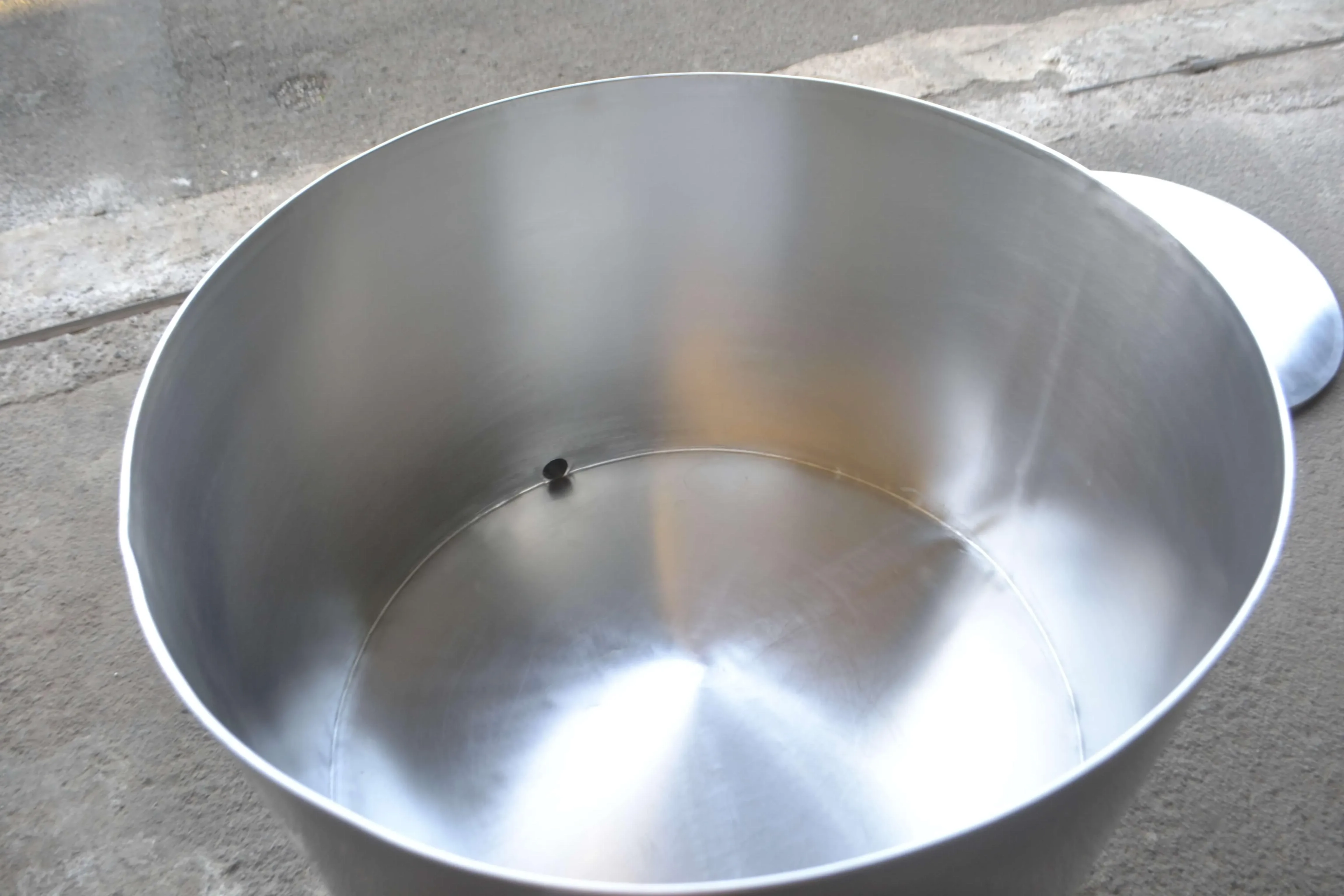 tanque-reservatorio-em-aco-inox-capacidade-240-l