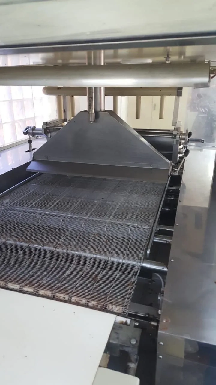 Cobrideira-de-chocolates-820-mm-marca-Limaq
