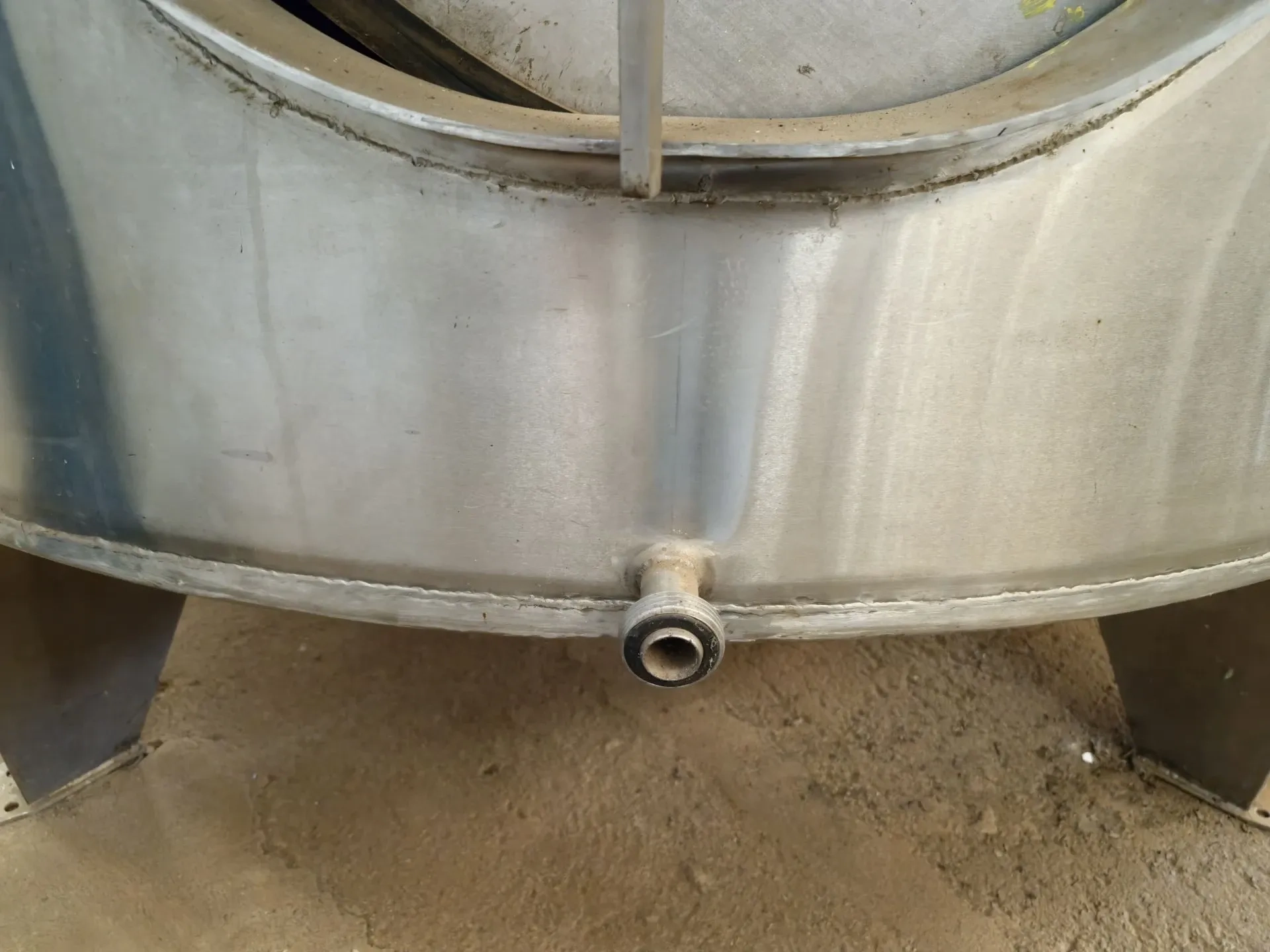 tanque-reservatorio-em-inox-7-mil-litros