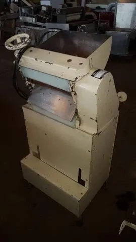 laminador-para-recheio-de-chocolates