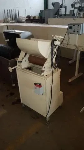 laminador-para-recheio-de-chocolates