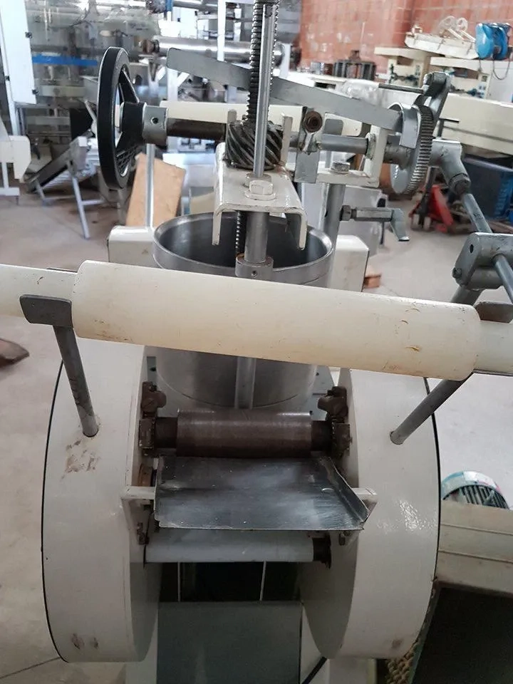 ravioleteira-para-60-kgs-longo-e-paniz