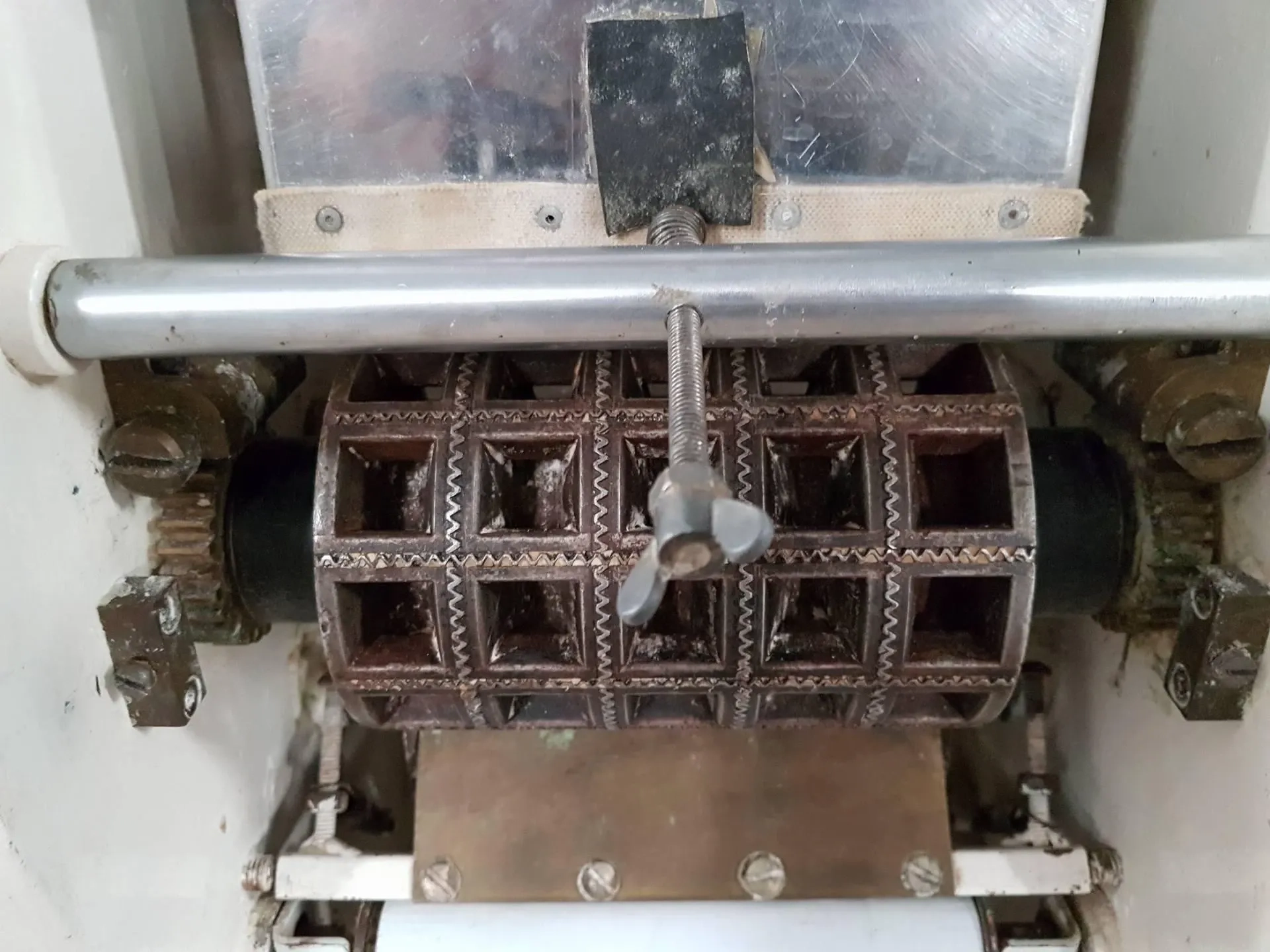 ravioleteira-para-60-kgs-longo-e-paniz