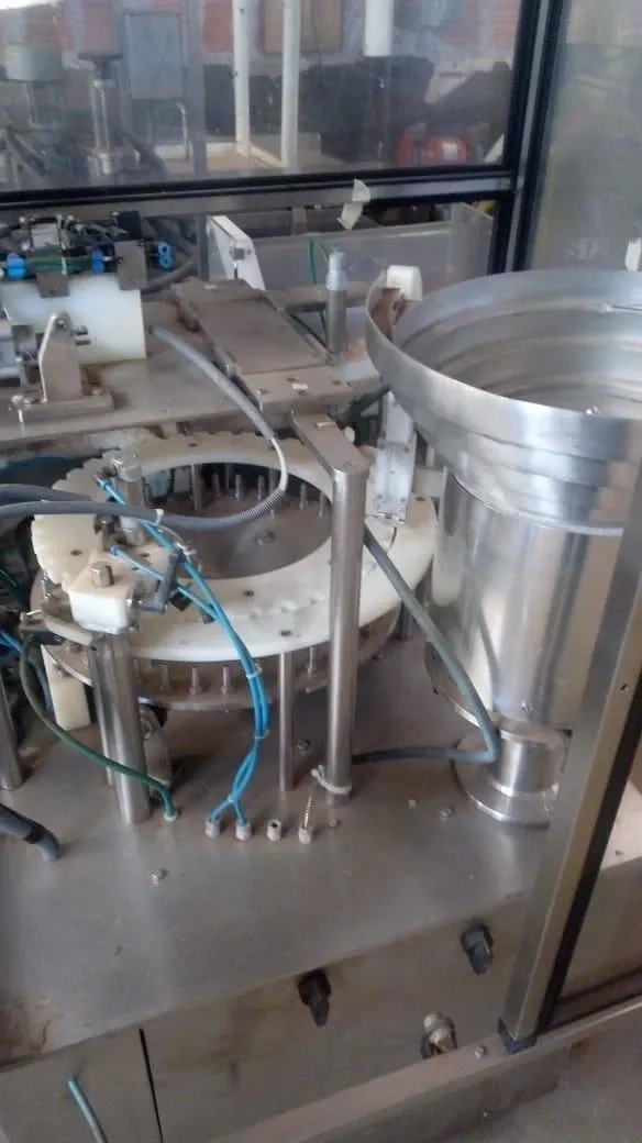 envasadora-rotativa-em-aco-inox