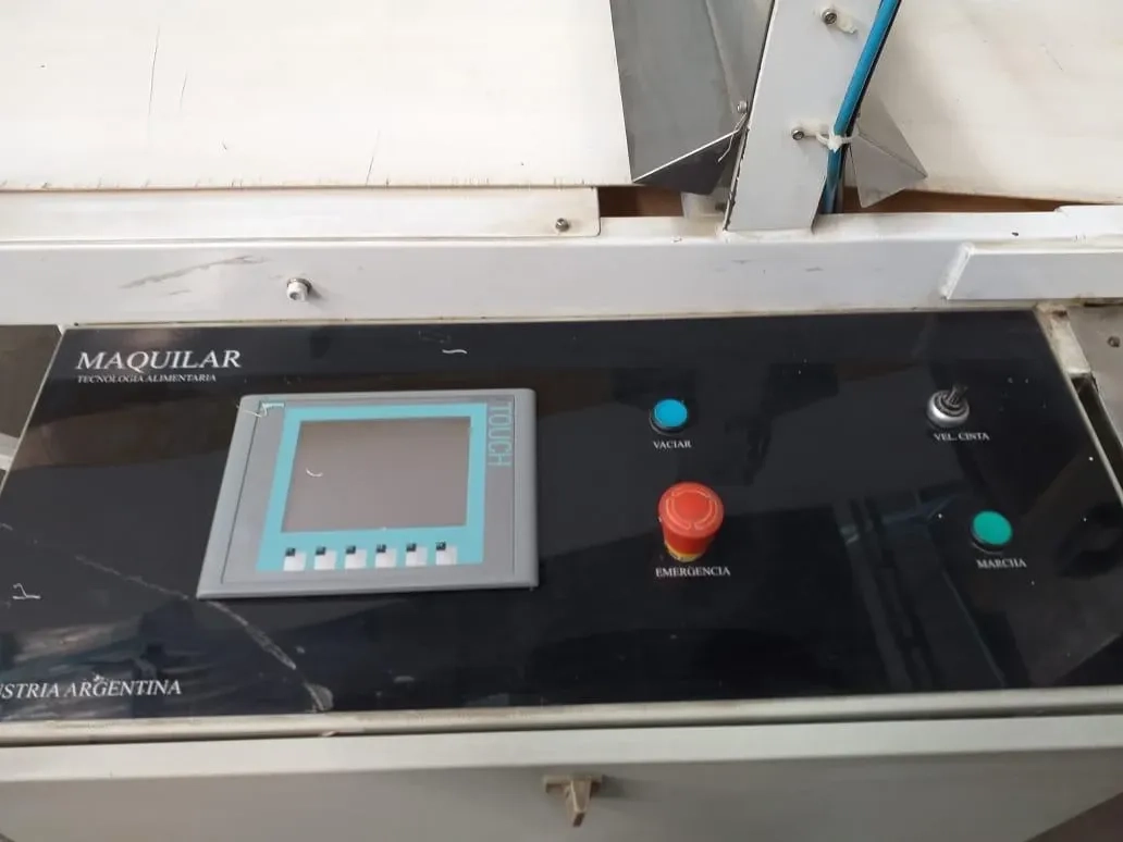 prensa-compactadora-de-massas-marca-maquilar-argentina-modelo-fh-600