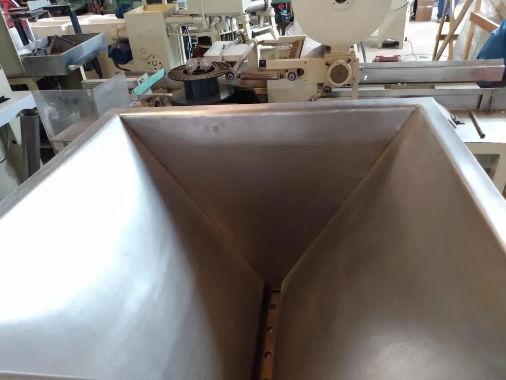 pingadeira-de-doces-marca-pirog-8-bicos