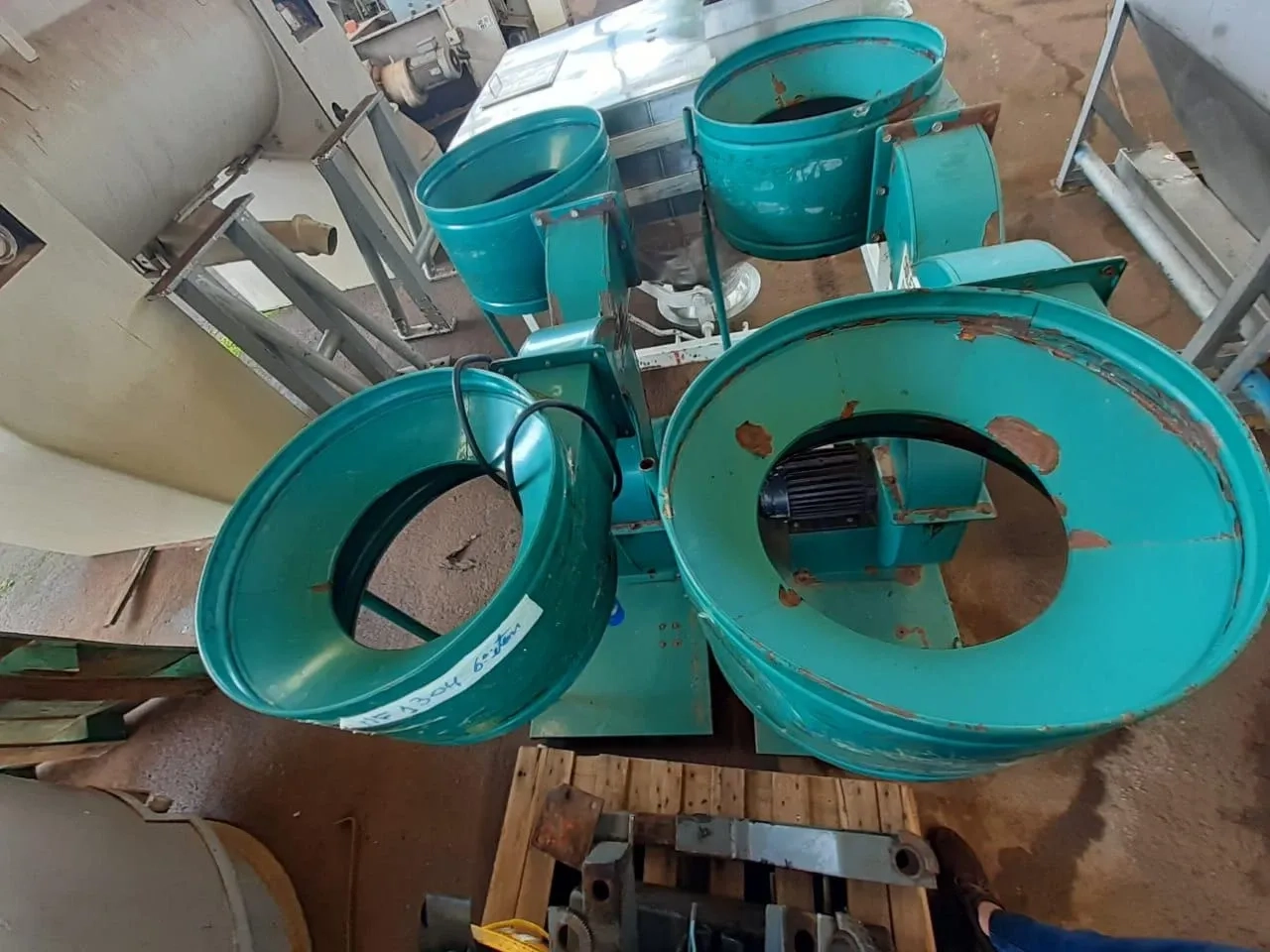 coletor-de-po-para-linha-de-producao-com-2-entradas