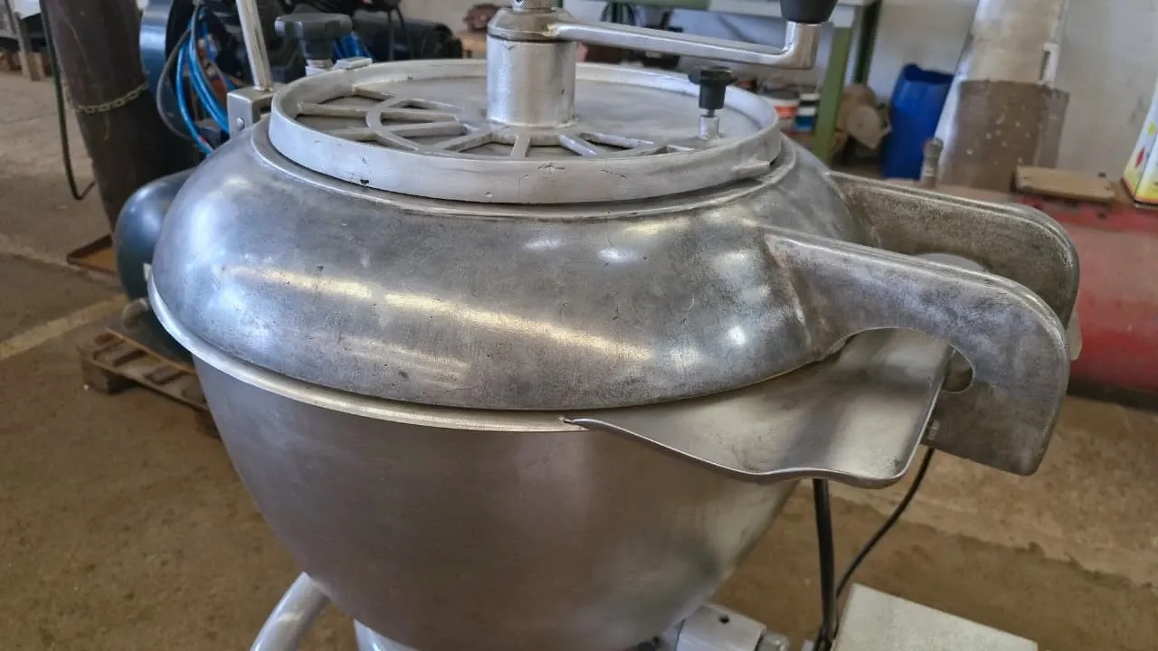 processador-universal-cutter-capacidade-40-litros-marca-geiger