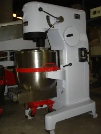 batedeir-planetaria-60-litros-encamisada