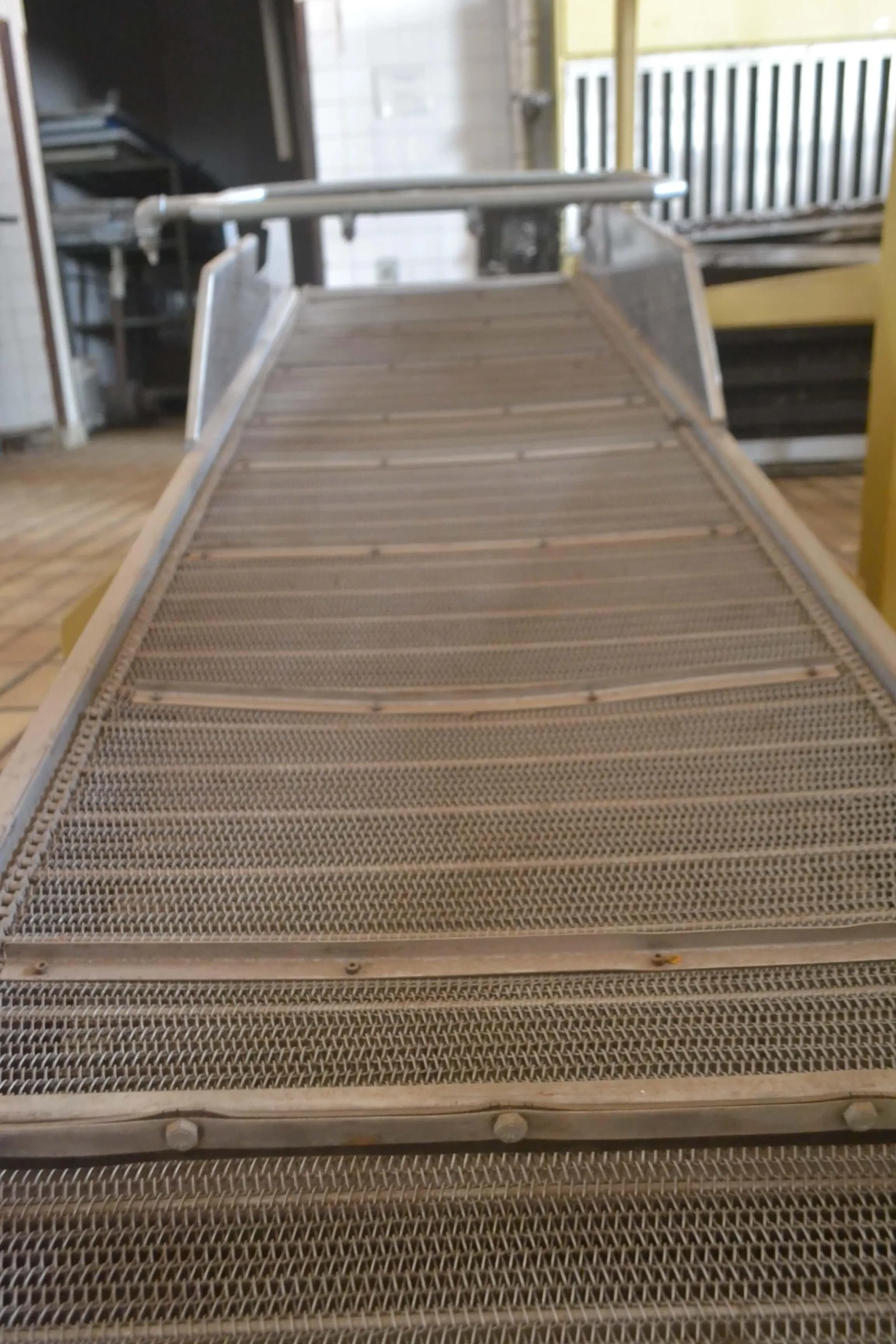 esteira-transportadora-em-inox-750-x-2800-mm