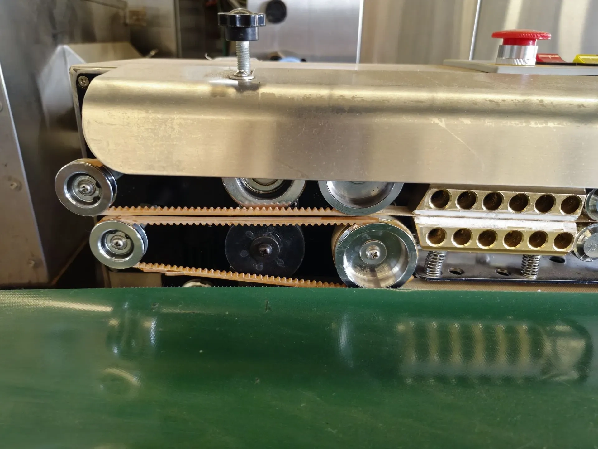 seladora-bancada-horizont-autom-inox