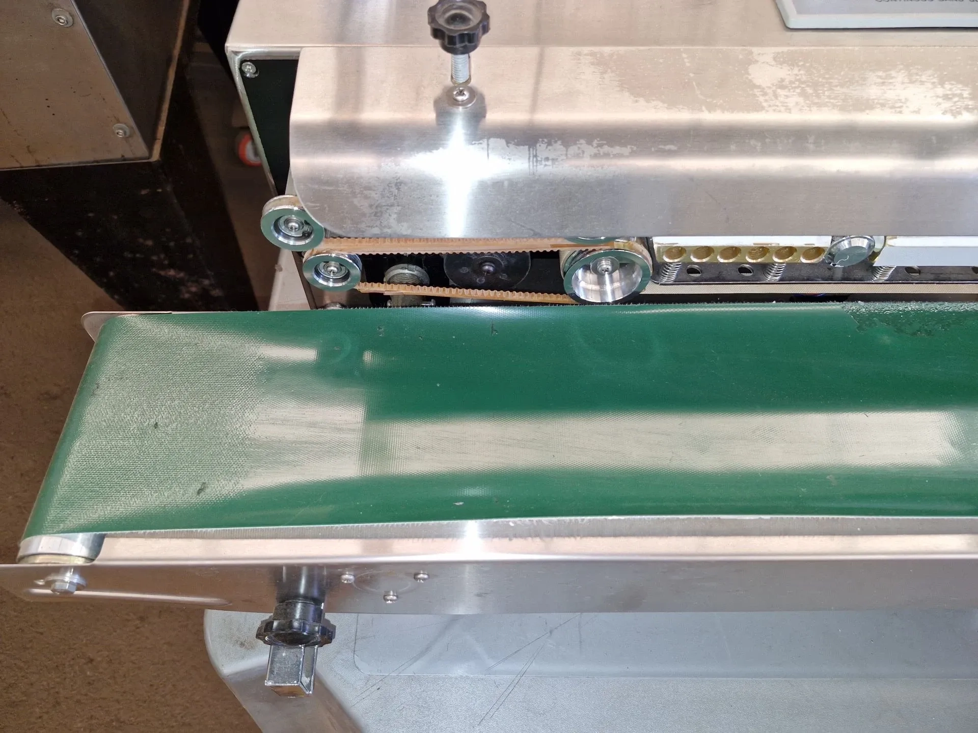 seladora-bancada-horizont-autom-inox
