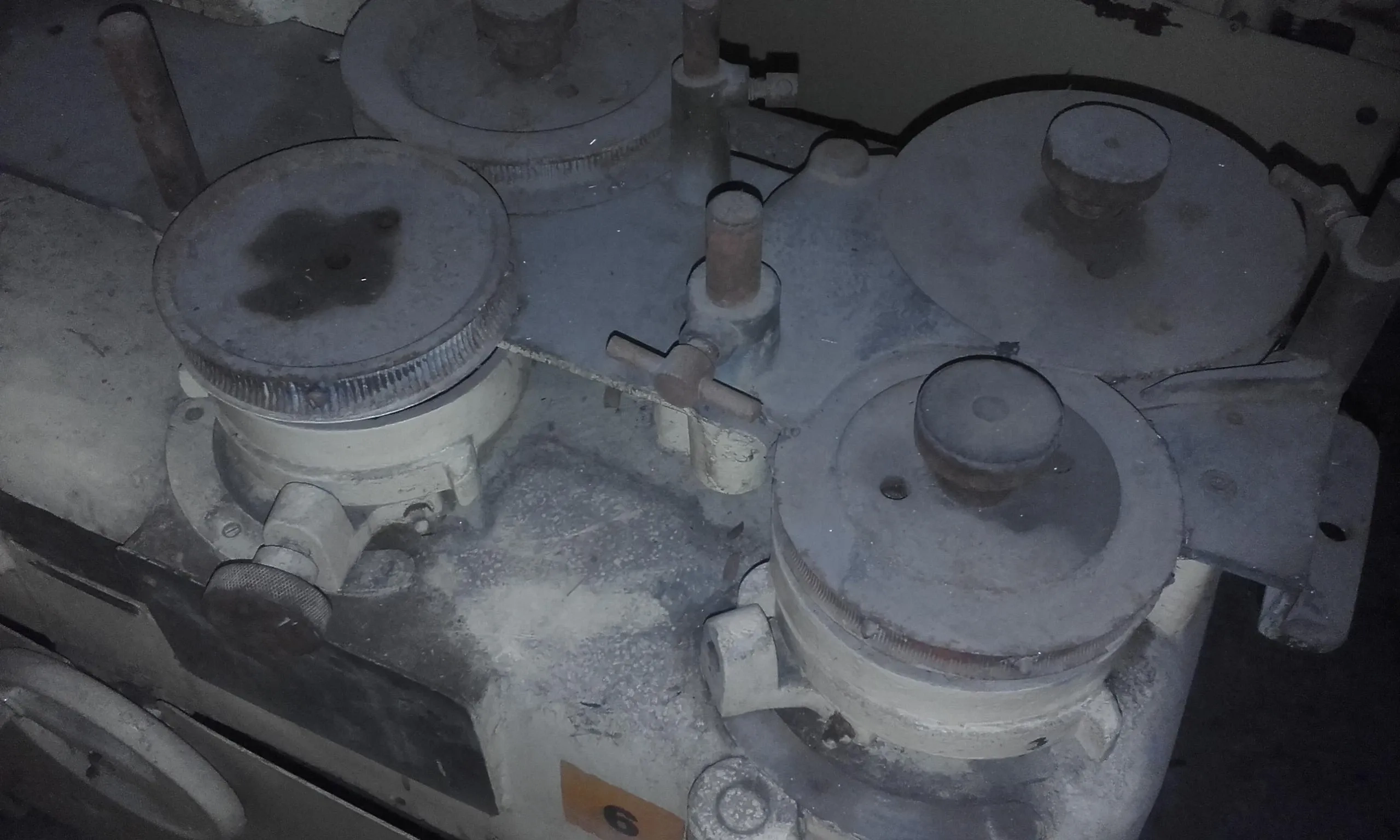 conjunto-de-bastonadeira-e-trafila