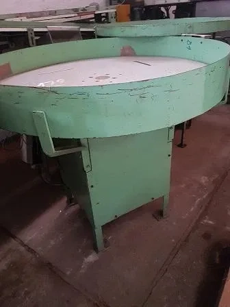 mesas-rotativas-com-tampos-em-aluminio