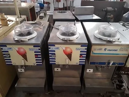 produtora-vertical-de-sorvetes-e-acai-frigomat