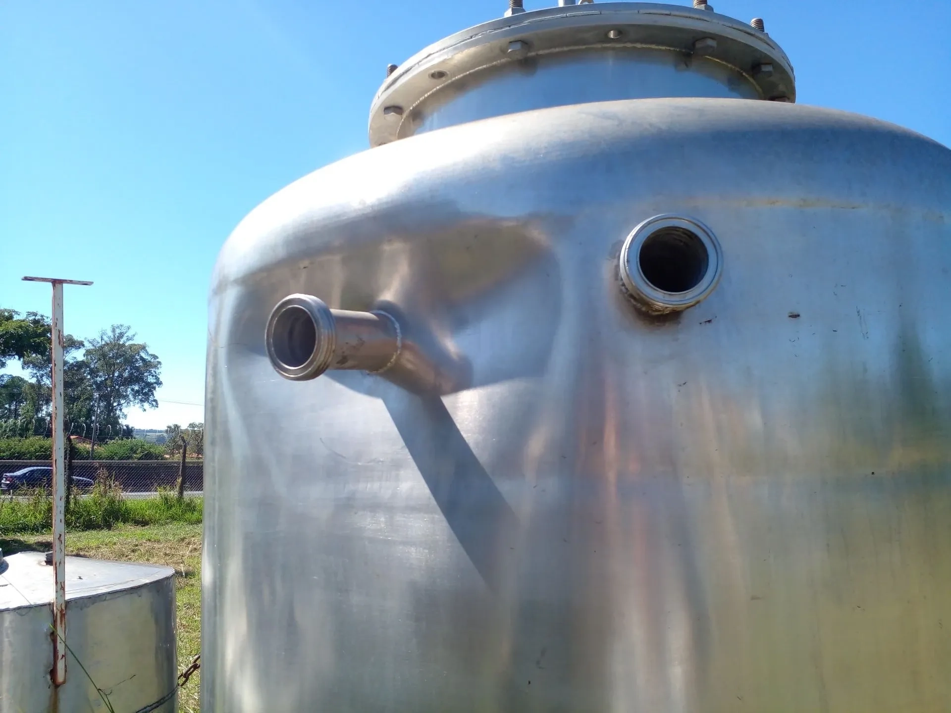 tanque-armazenamento-inox-capacidade-1000-litros
