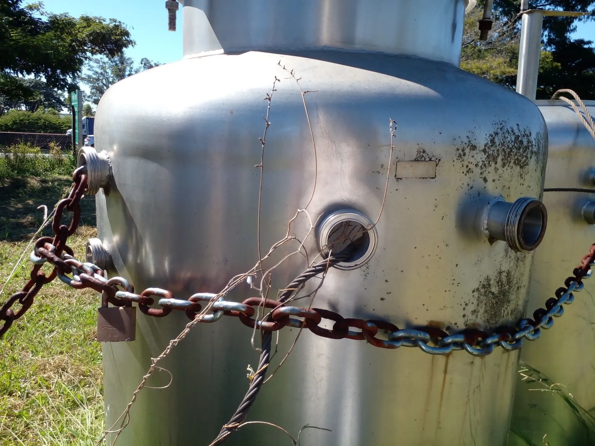 tanque-armazenamento-inox-capacidade-800-litros