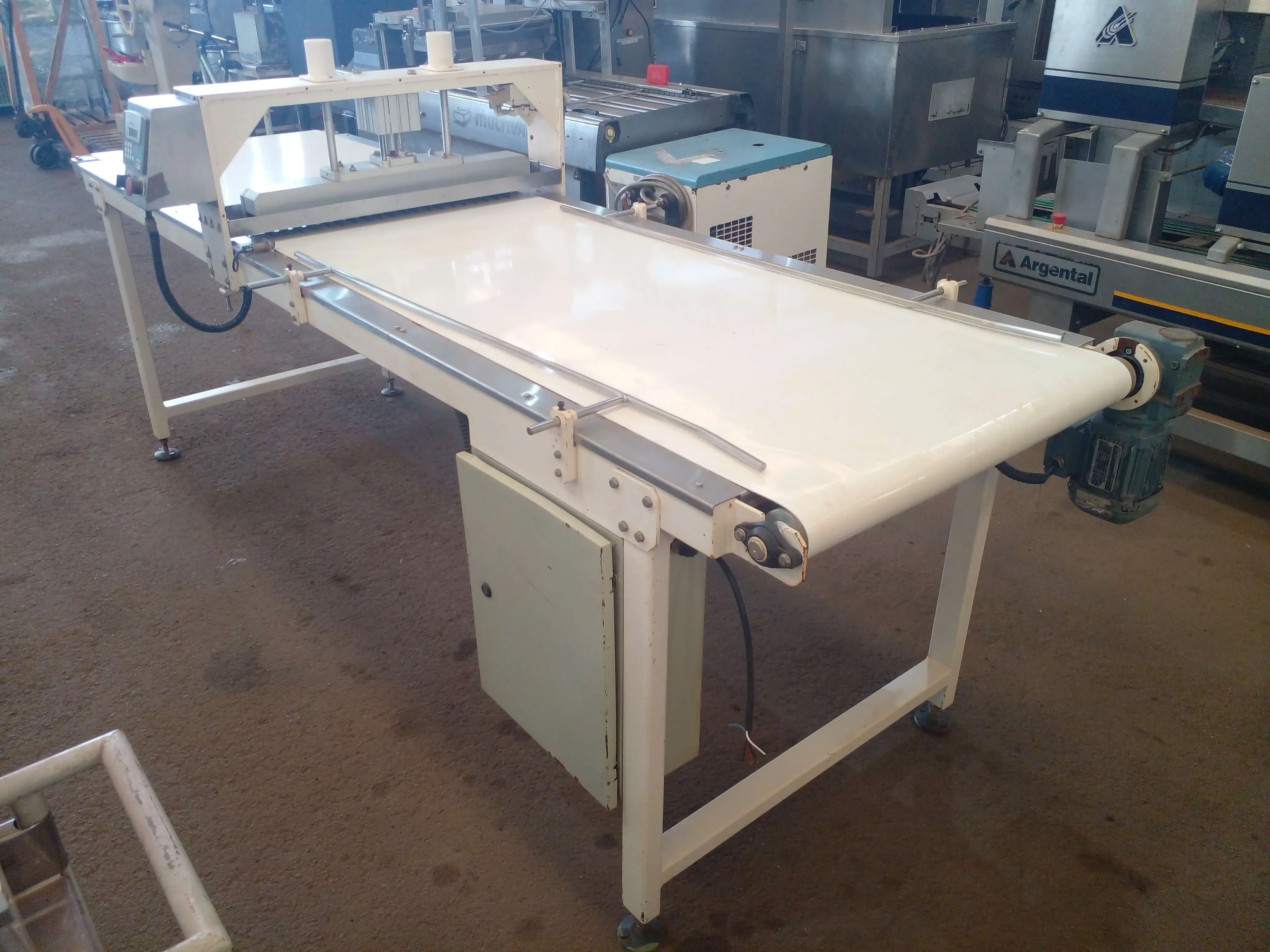 mesa-corte-marca-rsa-mod-24100050