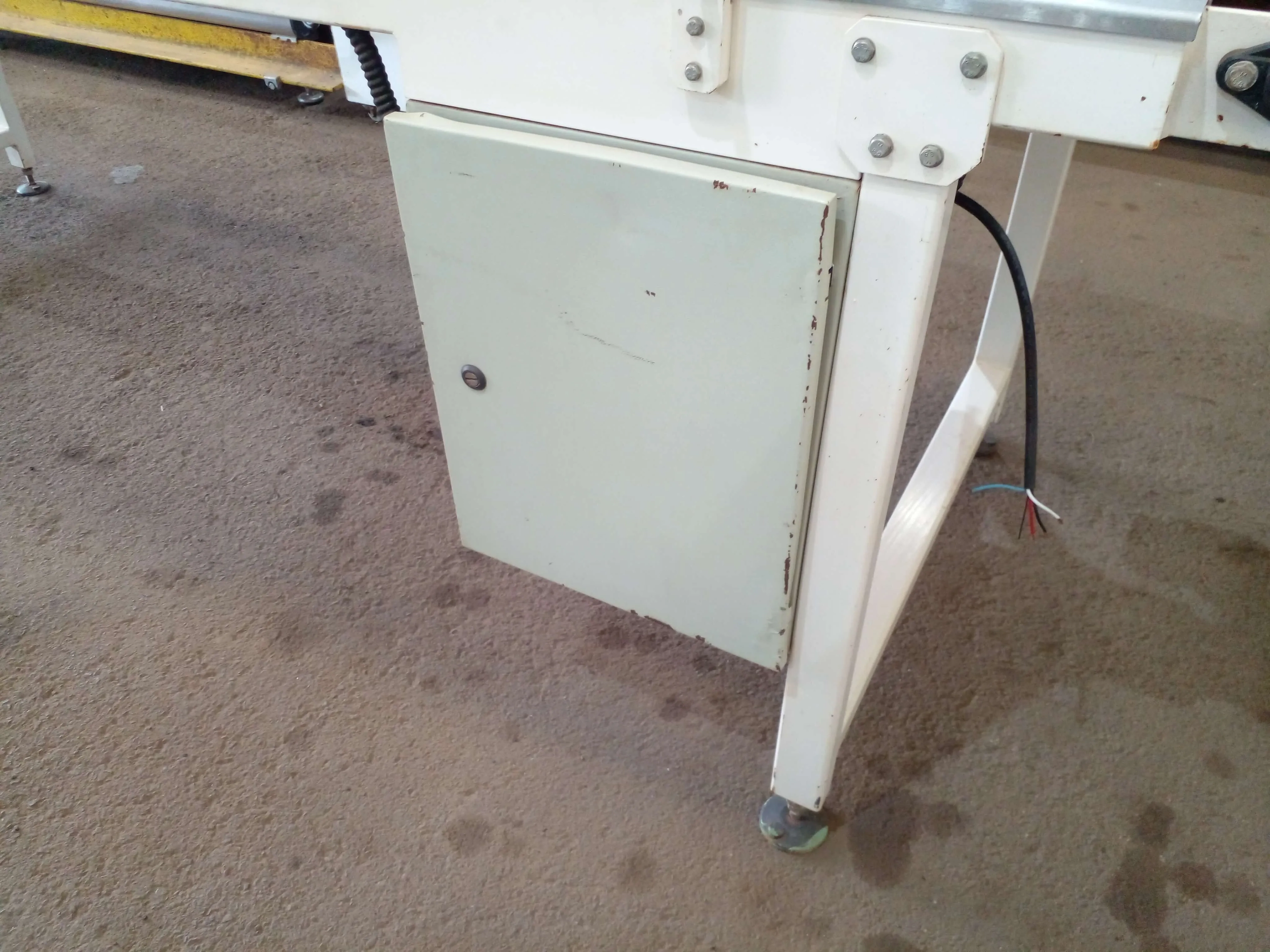 mesa-corte-marca-rsa-mod-24100050