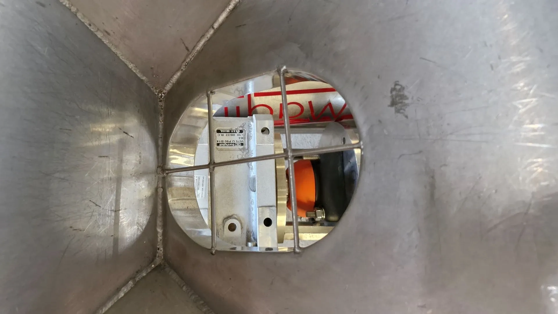 silo-transferencia-com-rosca-helicoidal-transport-inclin-inox-maqinox