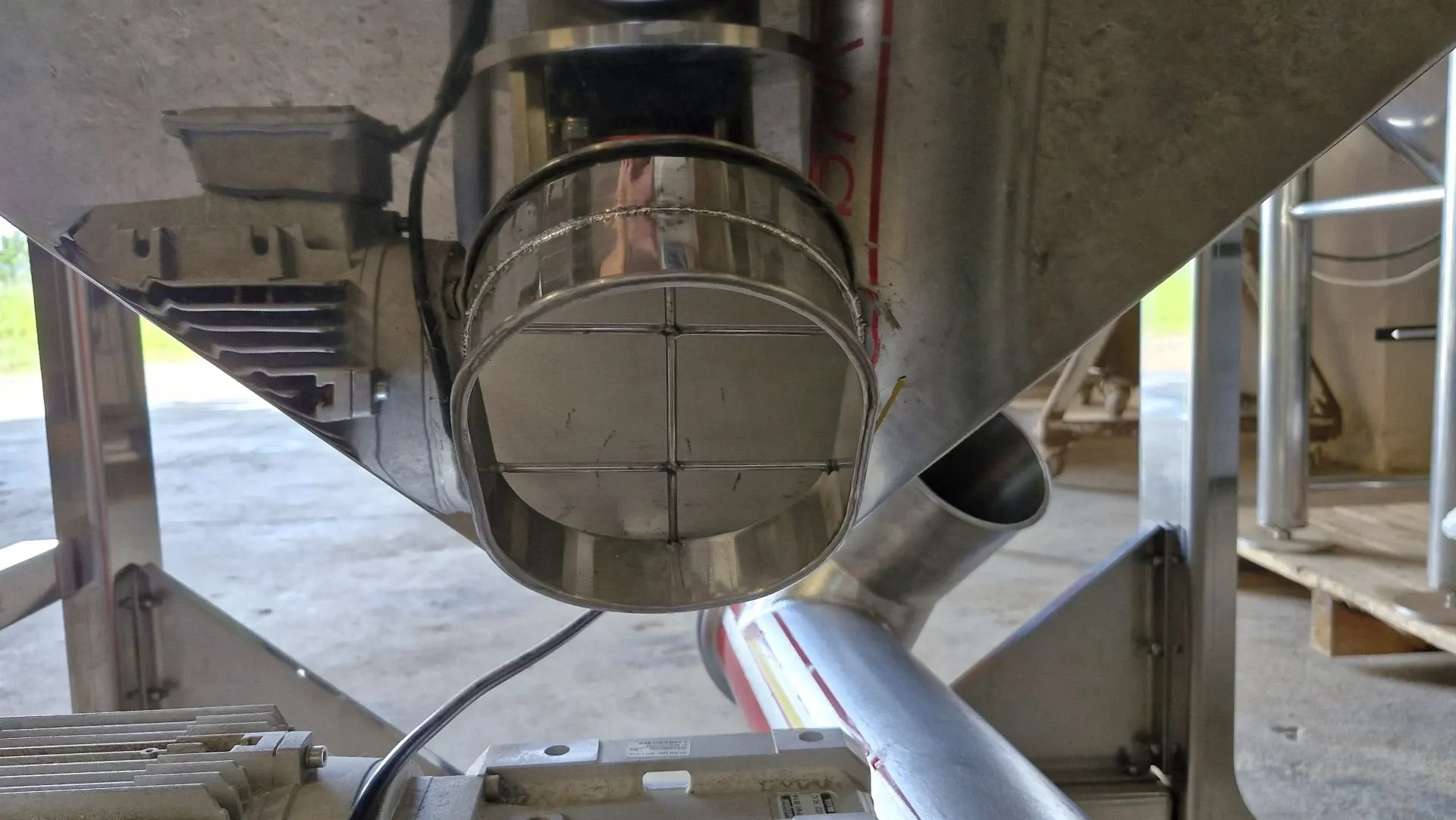 silo-transferencia-com-rosca-helicoidal-transport-inclin-inox-maqinox
