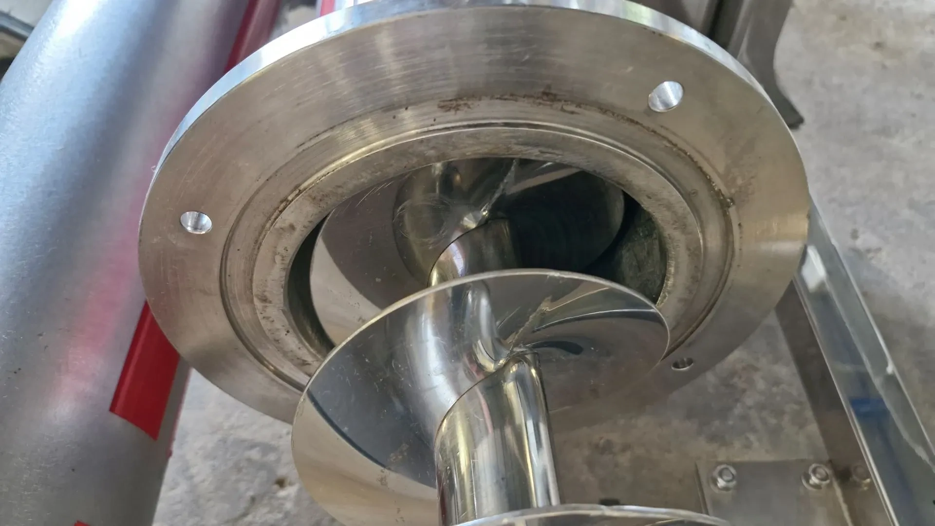silo-transferencia-com-rosca-helicoidal-transport-inclin-inox-maqinox
