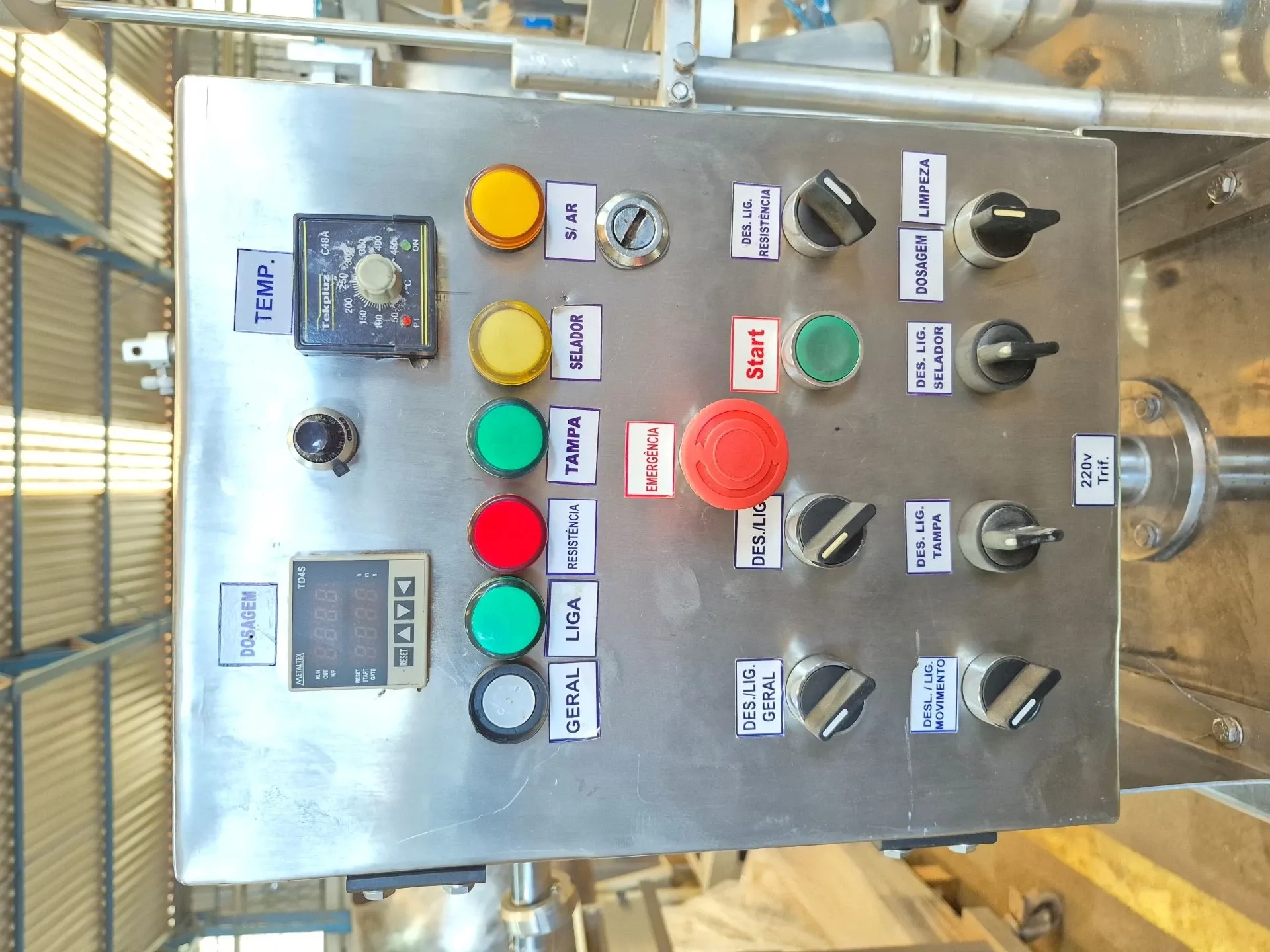 envasadora-semi-autom-potes-tampa-aluminio-nti