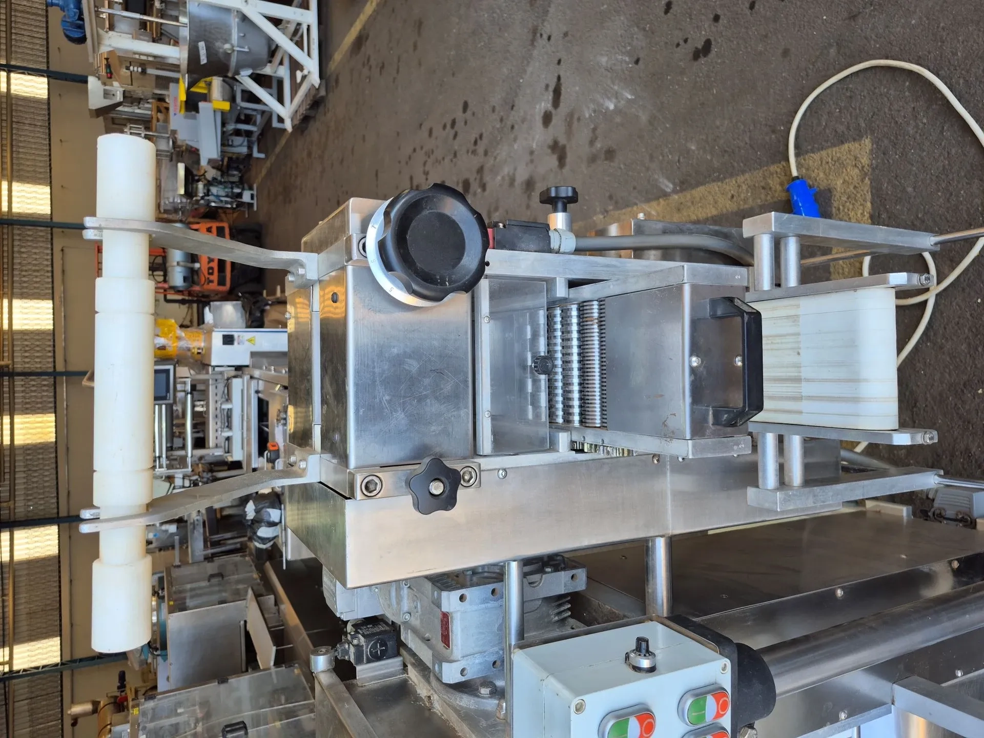 produtora-massas-marca-officina-dea-italia-modelo-combinata-d120