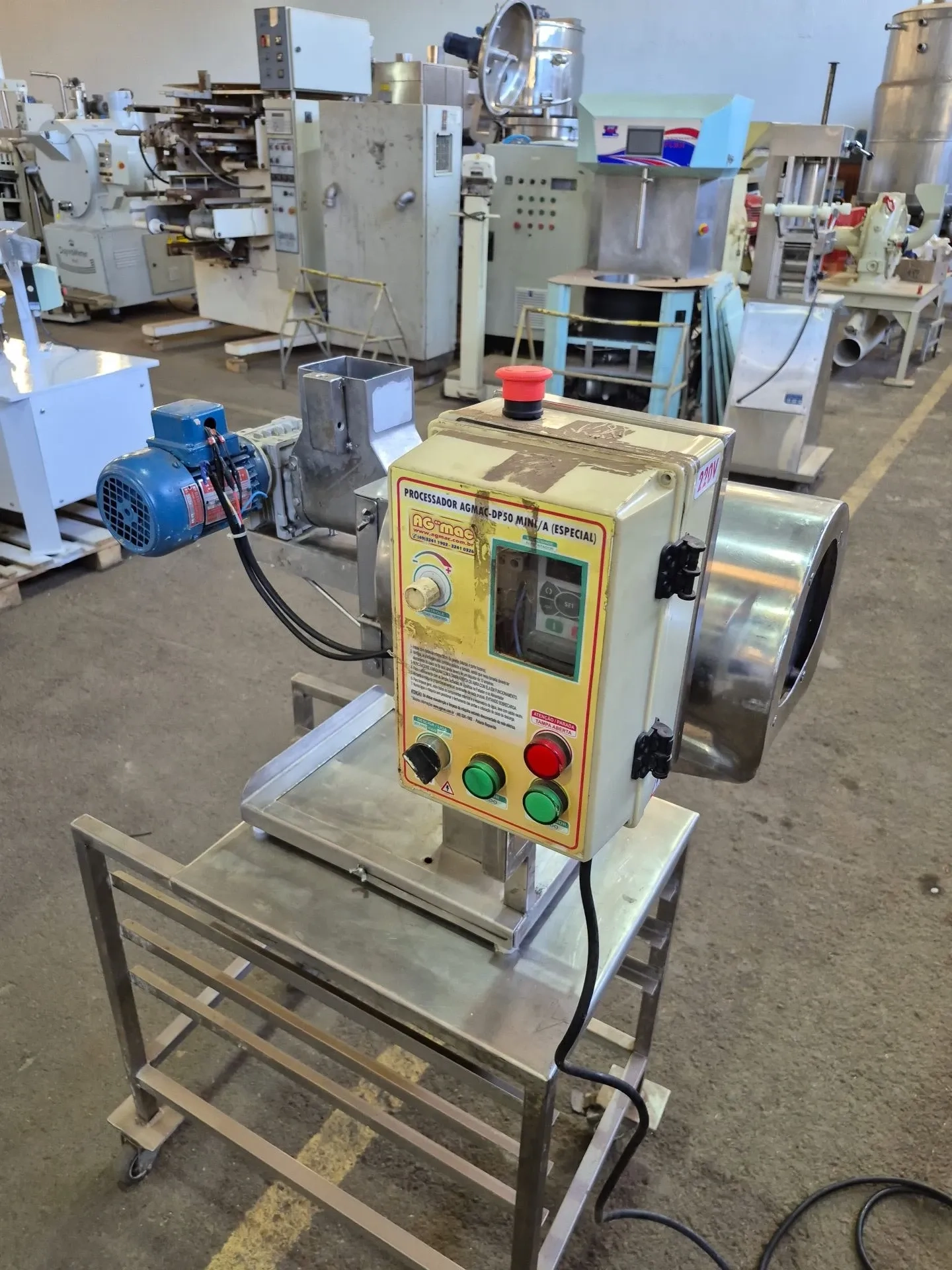 processador-triturador-inox-cap-50-kg-h-marca-agmac-mod-dp50a