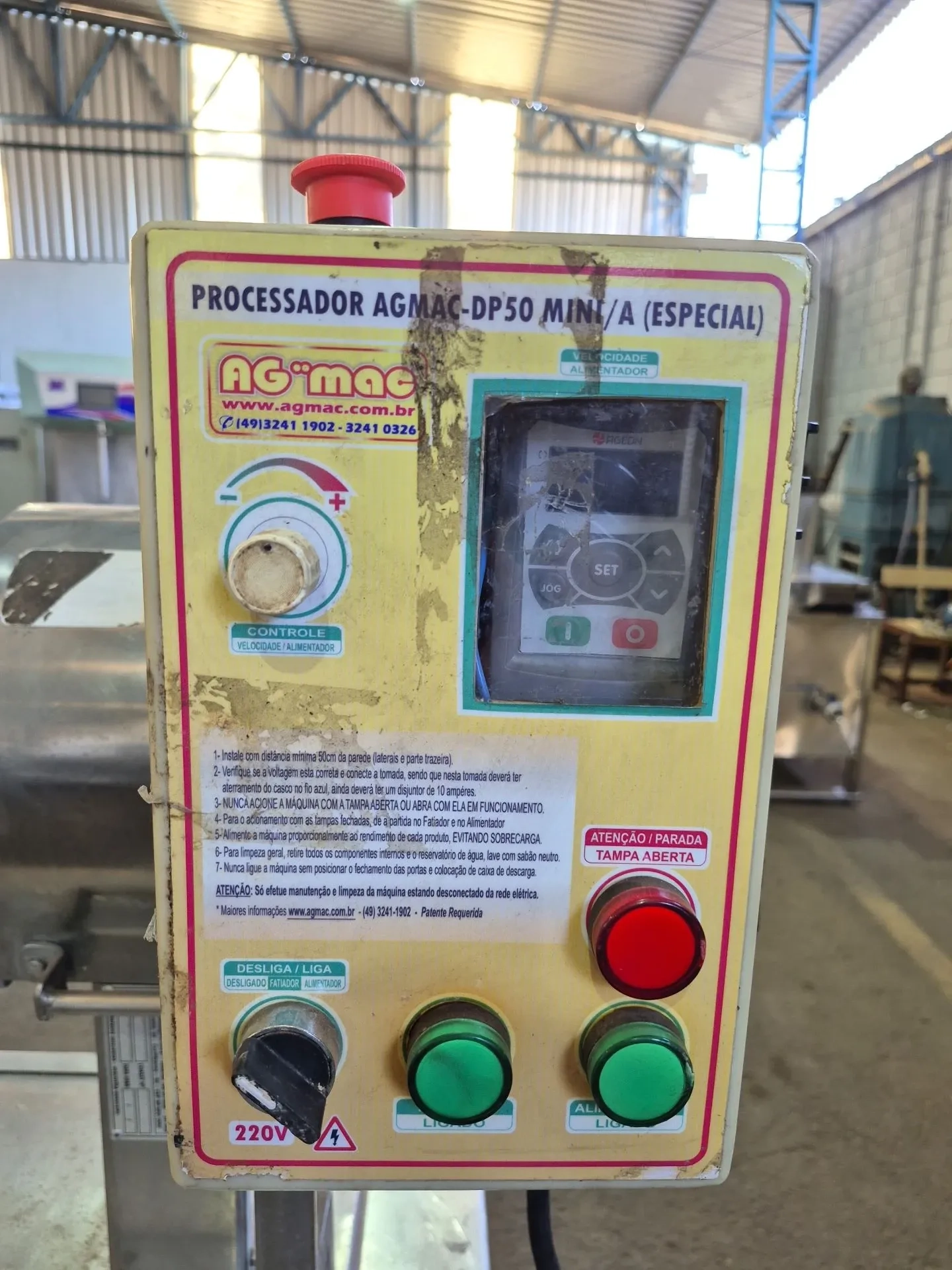 processador-triturador-inox-cap-50-kg-h-marca-agmac-mod-dp50a