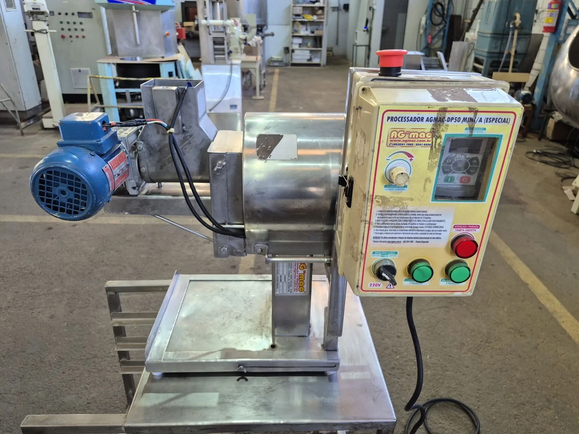 processador-triturador-inox-cap-50-kg-h-marca-agmac-mod-dp50a