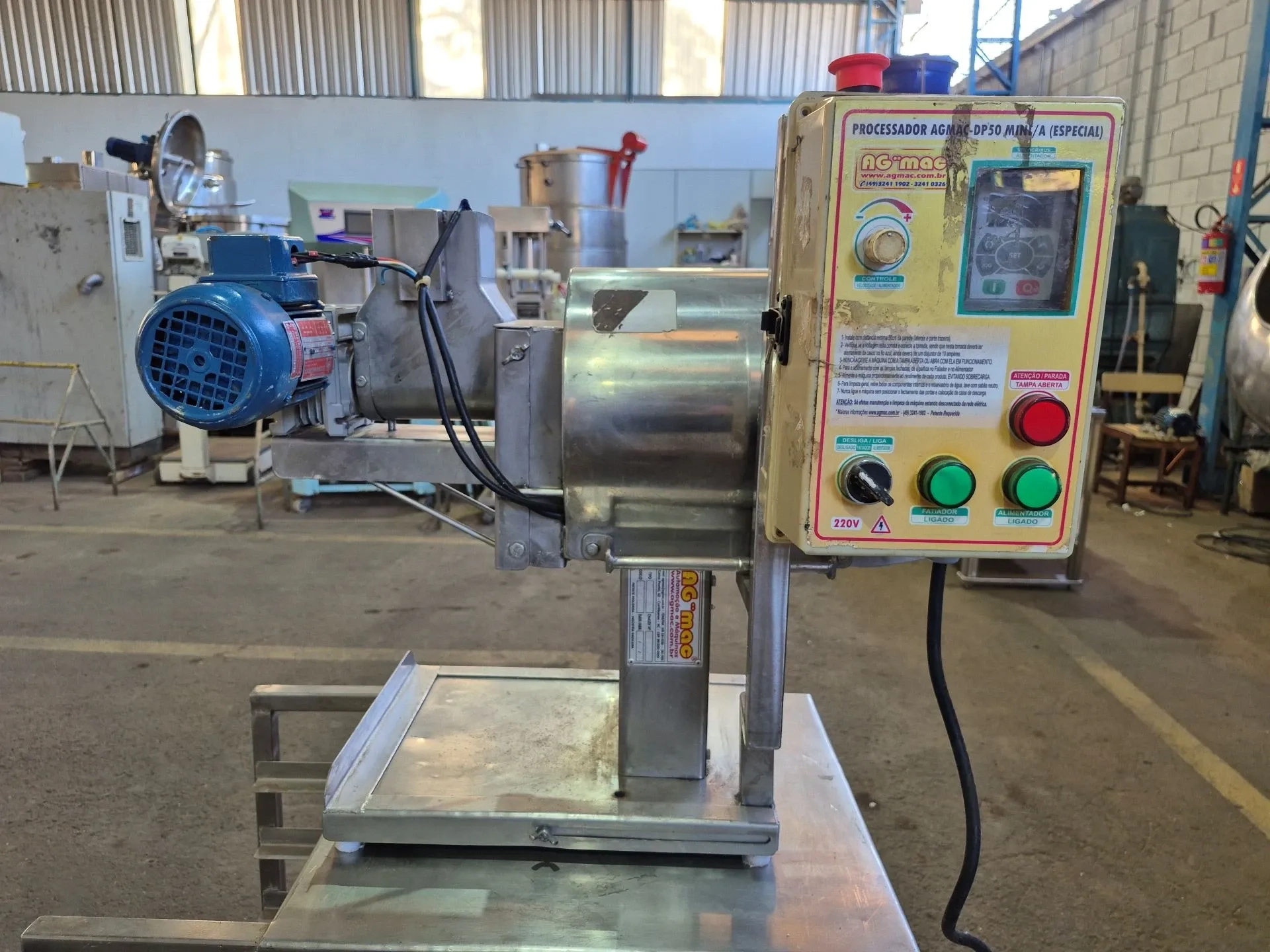 processador-triturador-inox-cap-50-kg-h-marca-agmac-mod-dp50a