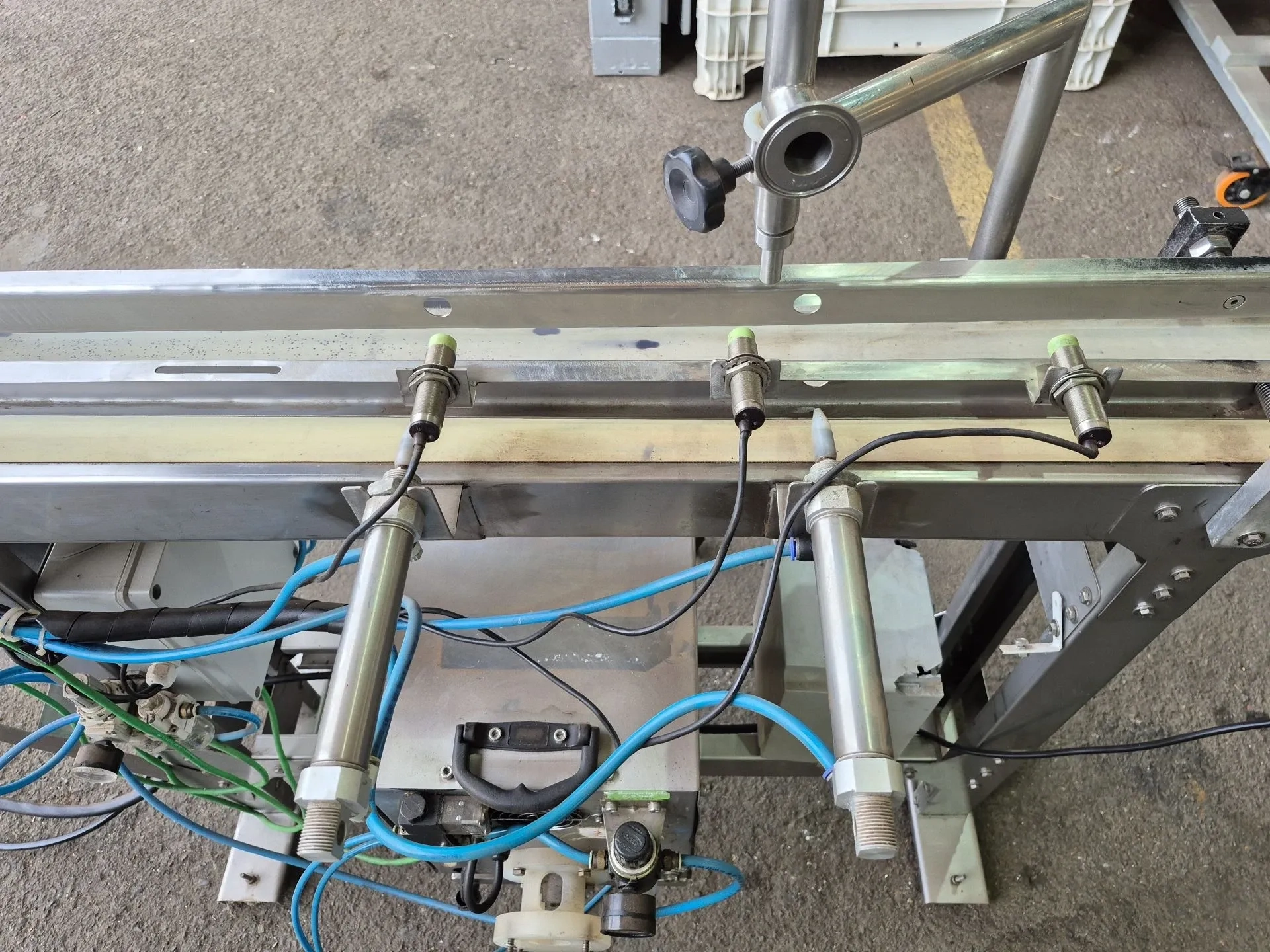 envasad-linear-1-bico-eqpe-autom-ind