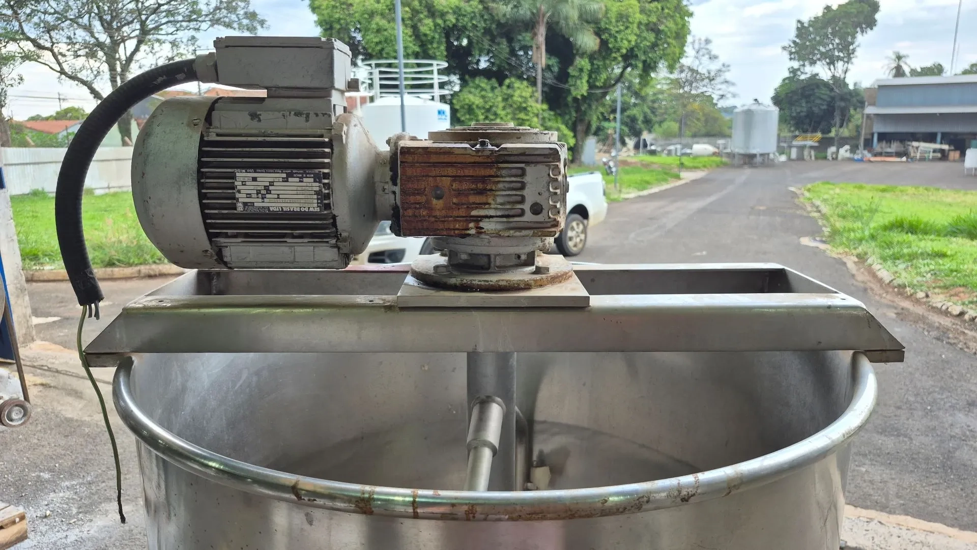 tacho-cozinhador-em-aco-inox-capacidade-300-litros