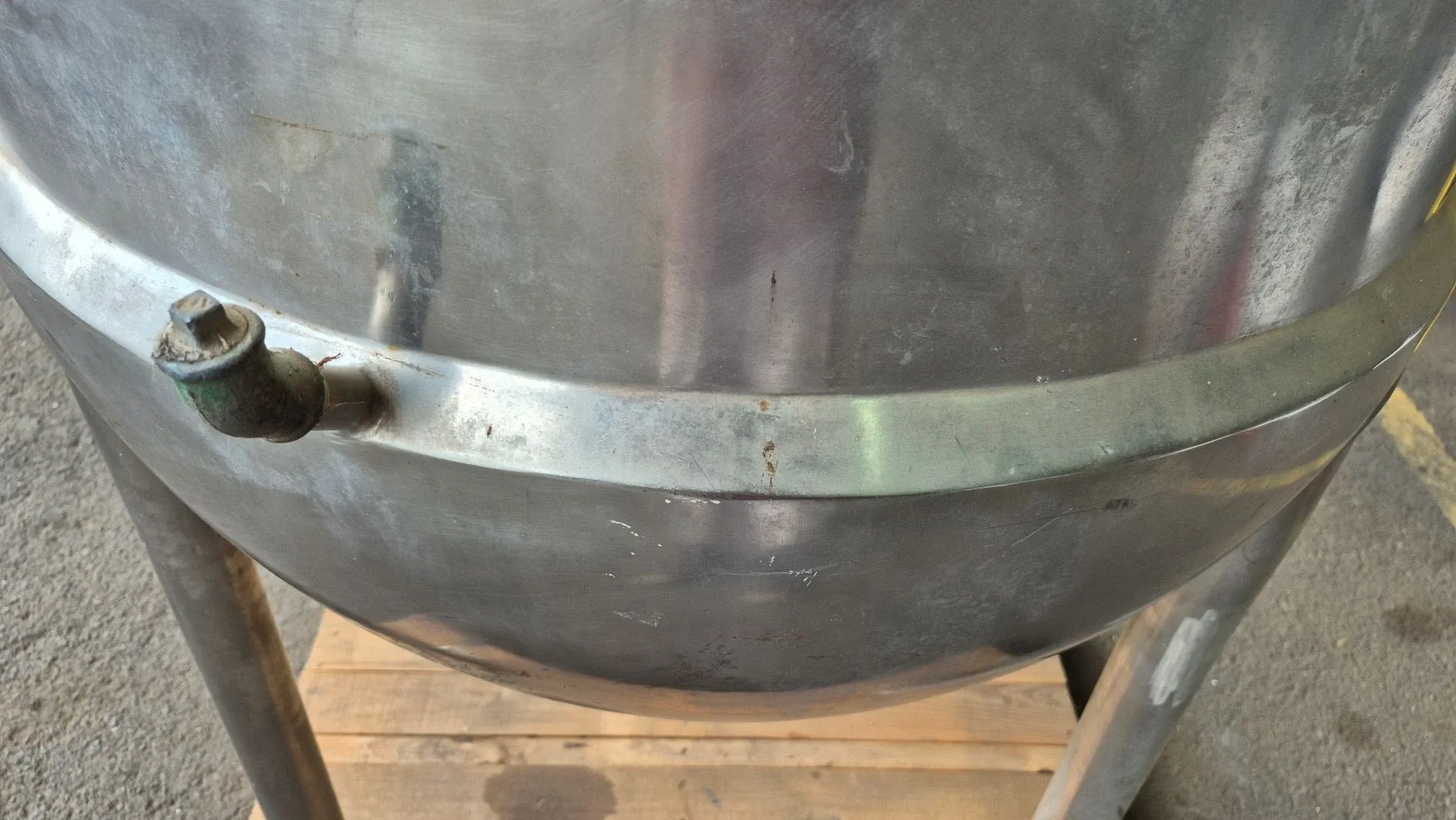 tacho-cozinhador-em-aco-inox-capacidade-300-litros