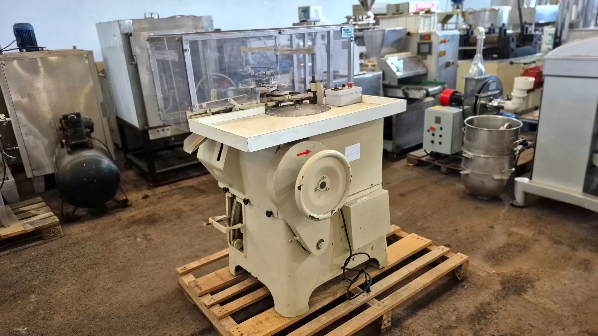 embaladora-de-mini-trufas-e-bombons-marca-otto-haensel-1