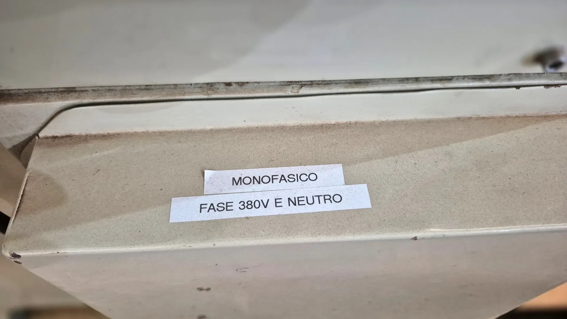 embaladora-de-mini-trufas-e-bombons-marca-otto-haensel-1