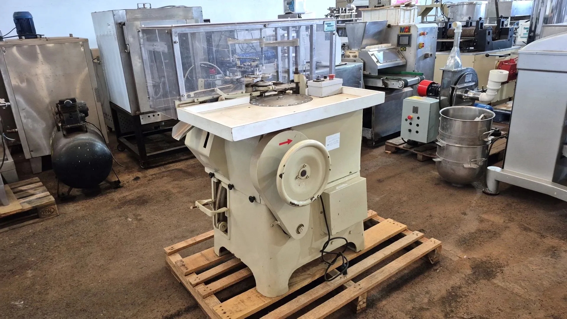 embaladora-de-mini-trufas-e-bombons-marca-otto-haensel-1