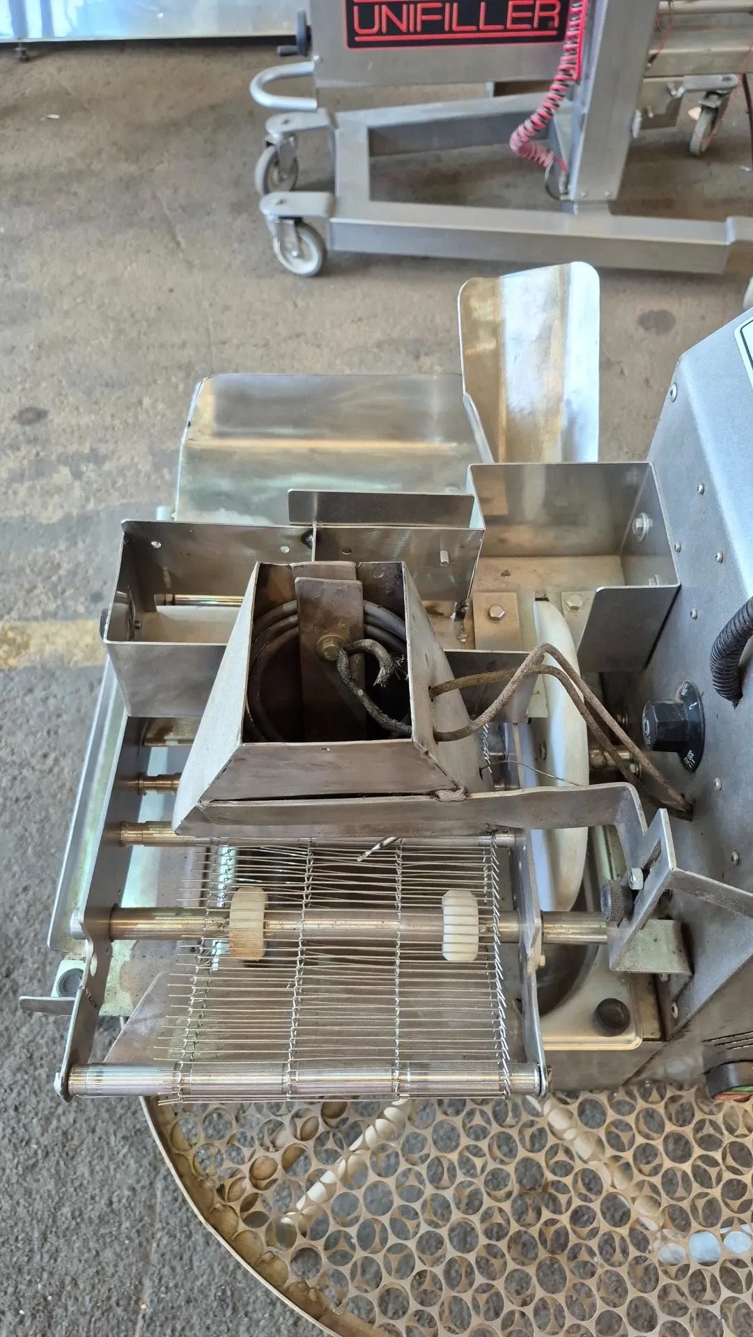 cobrideira-de-chocolates-marca-afj