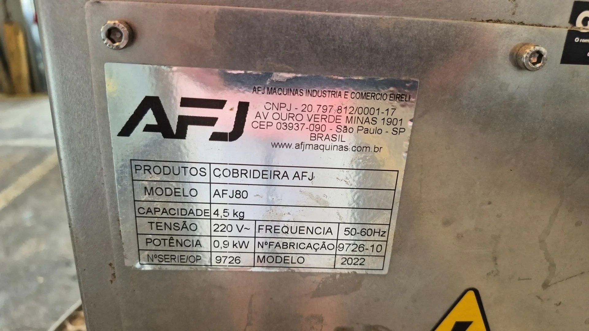 cobrideira-de-chocolates-marca-afj