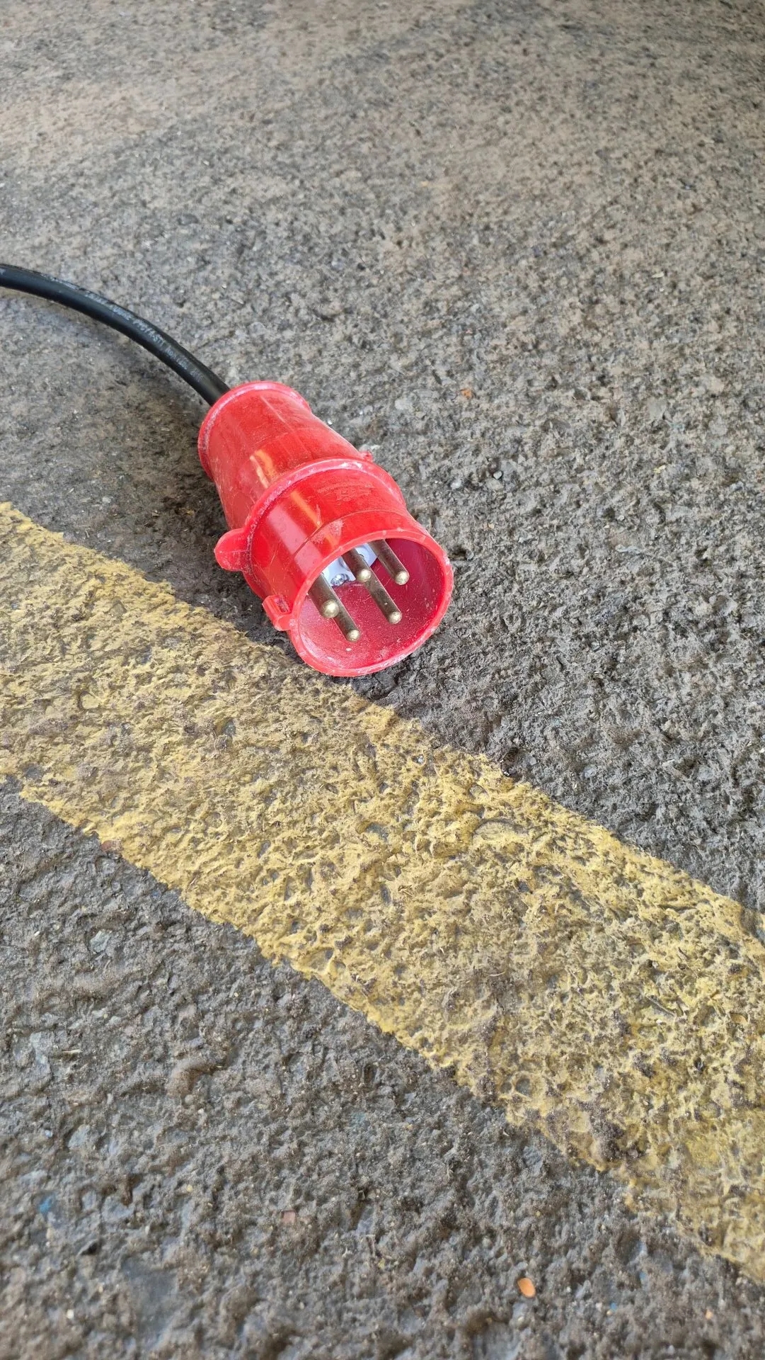 laminadora-de-massa-de-pizza-capacidade-400-kg-hora-marca-lider-industria-mecanica