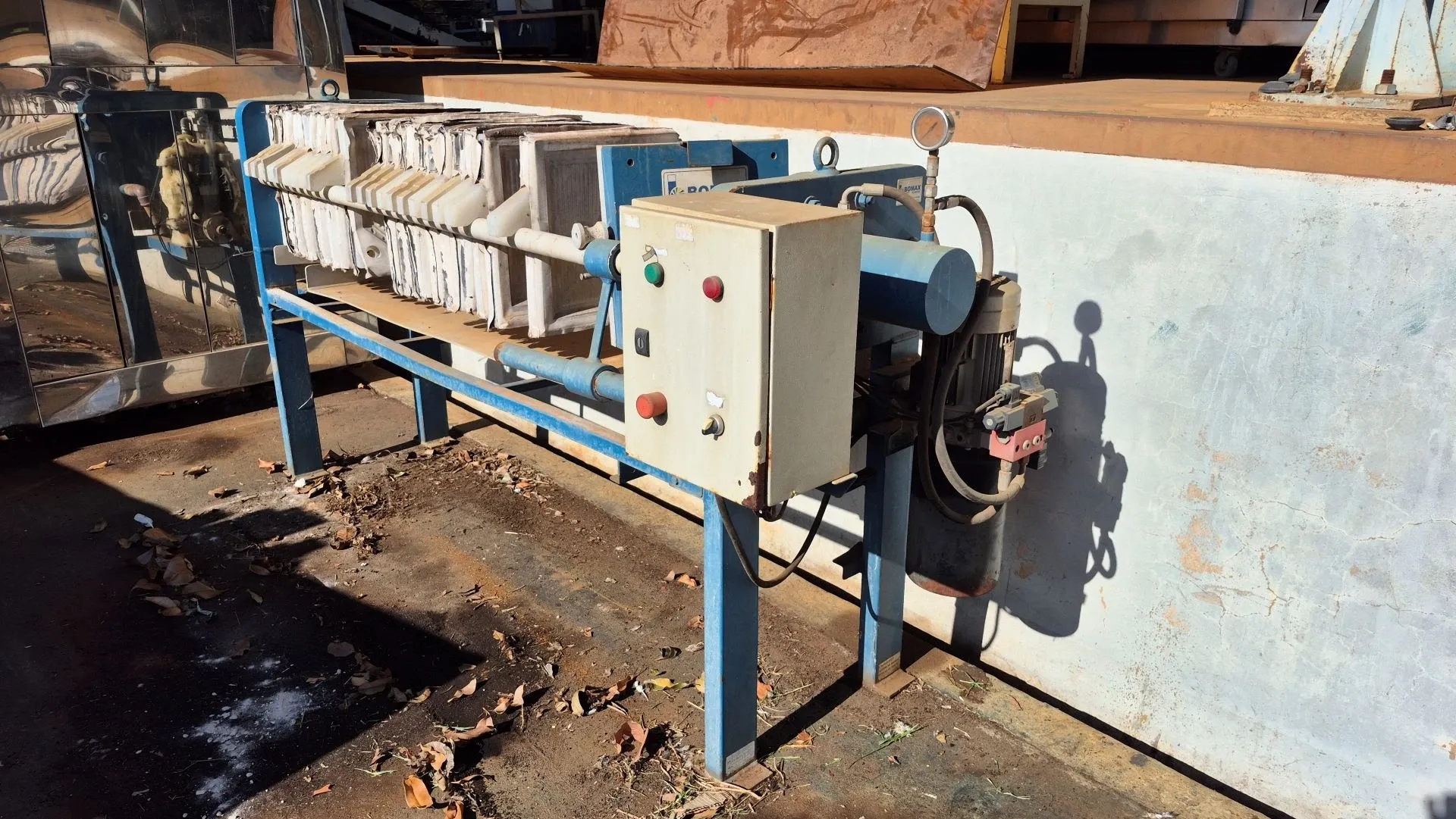 filtro-prensa-com-placas-em-polipropileno-tipo-camara-marca-bomax