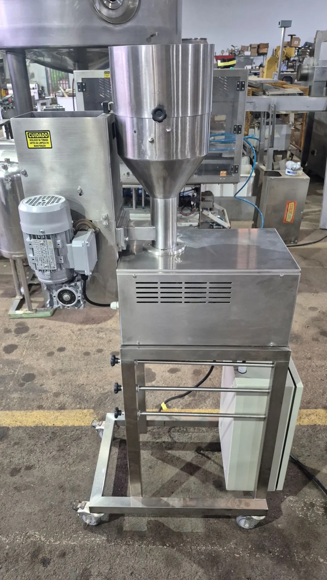 extrusora-de-massas-marca-italvisa-modelo-pastaia-2