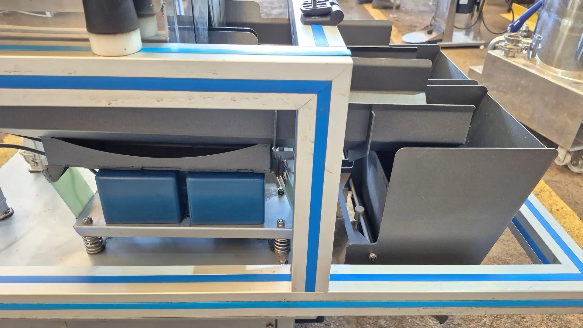 dosadora-semi-automatica-marca-golpack-modelo-twin