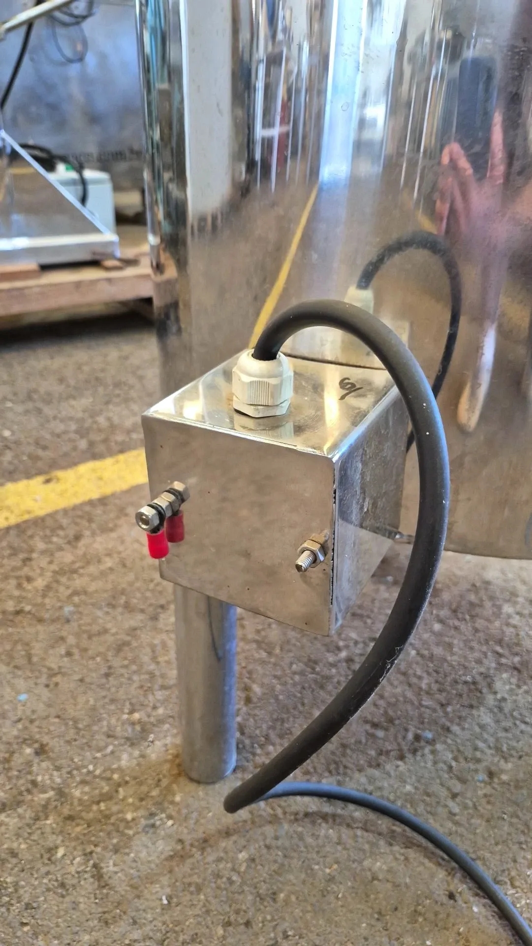 tanque-reserv-encamisado-eletrico-capacidade-70-litros-marca-pr-sul