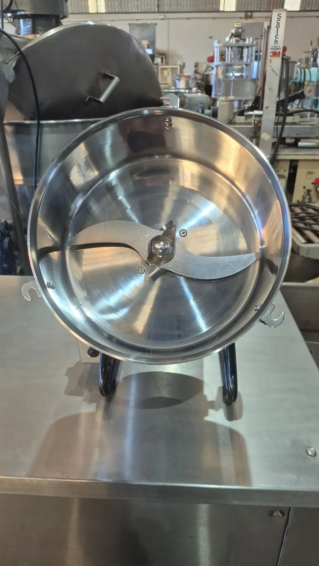 moedor-temperos-e-ervas-marca-zhejiang-horus-appliance-co-modelo-hr-50-b