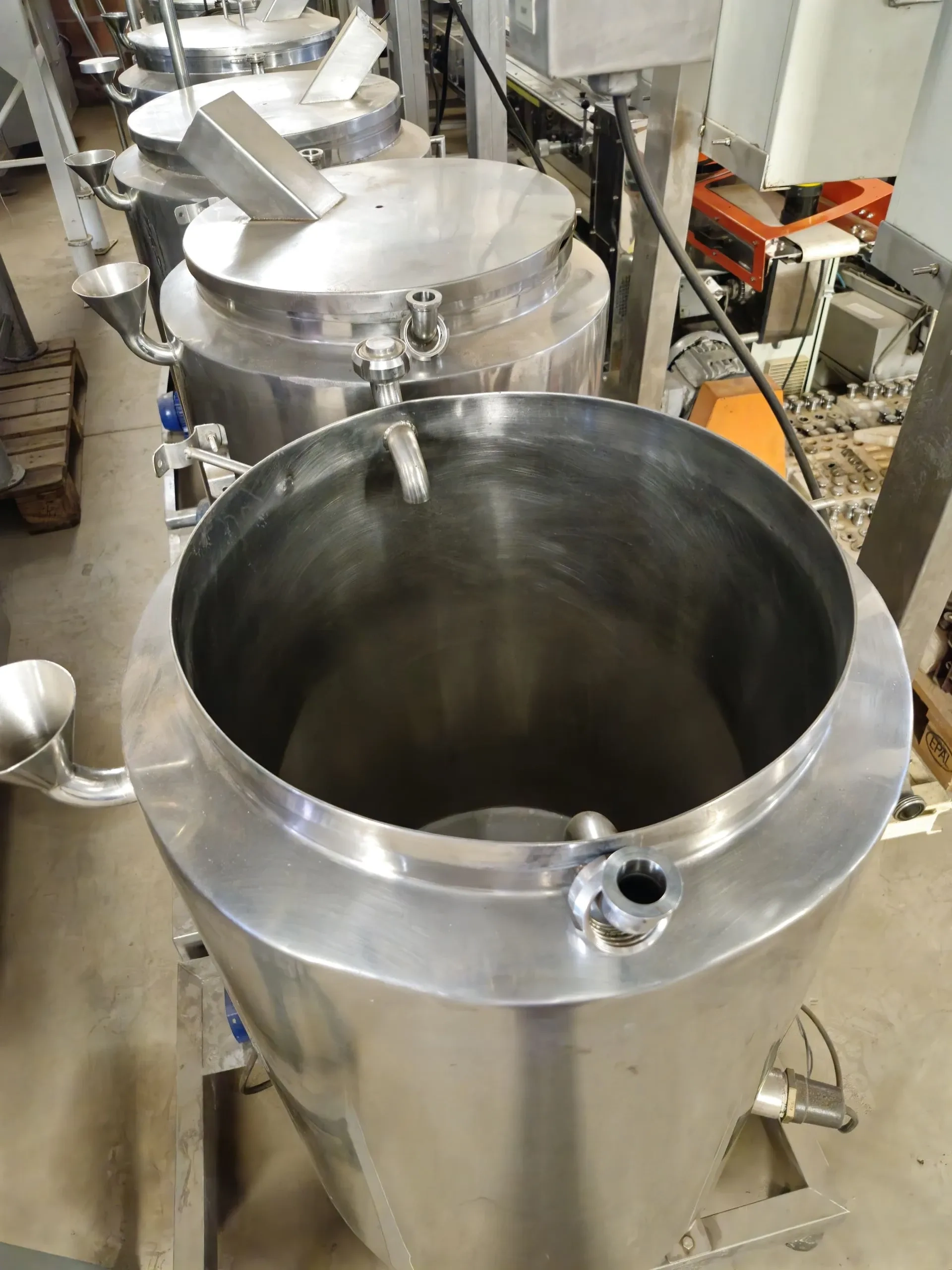 Tanque-derretedor-encamisado-inox-capacid-90-litros