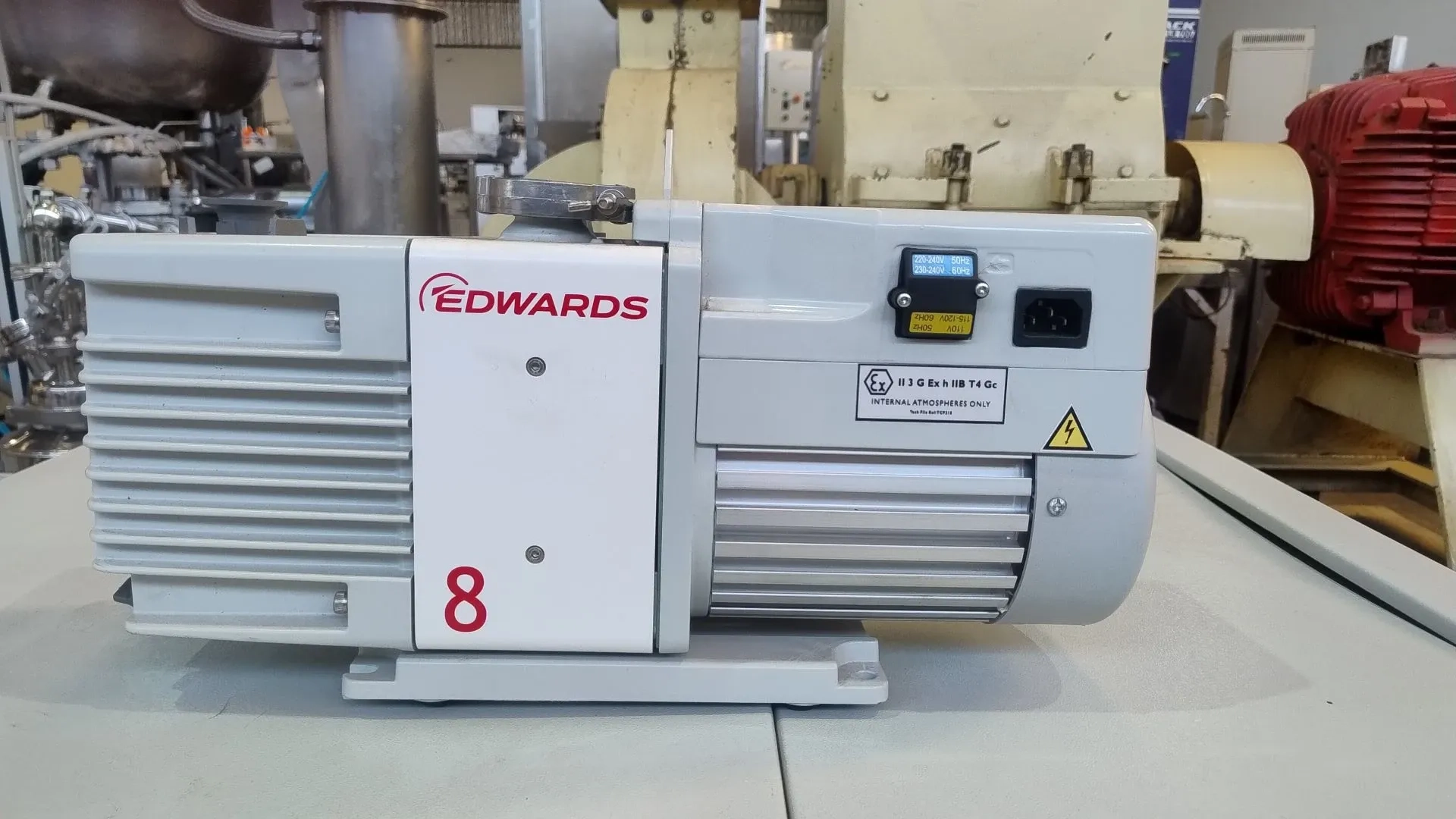 liofilizador-bancadahorizont-solab-com-bomba-alto-vacuo-edwards